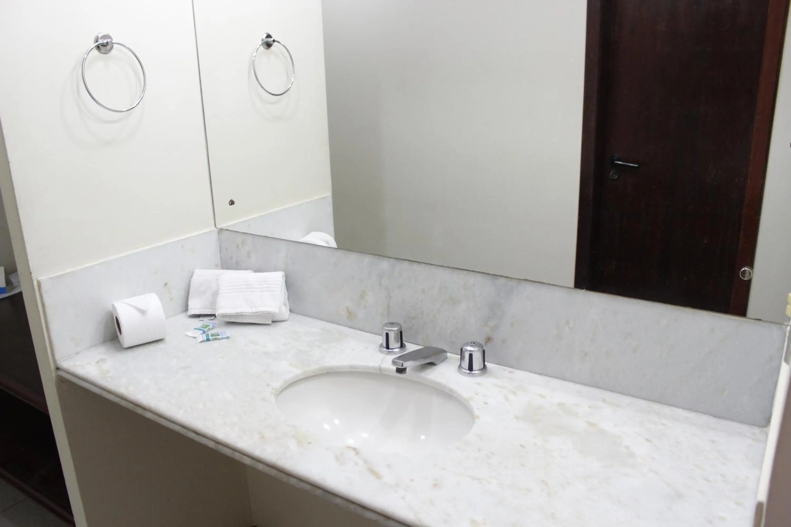 Bathroom in Sol Praia Marina Hotel