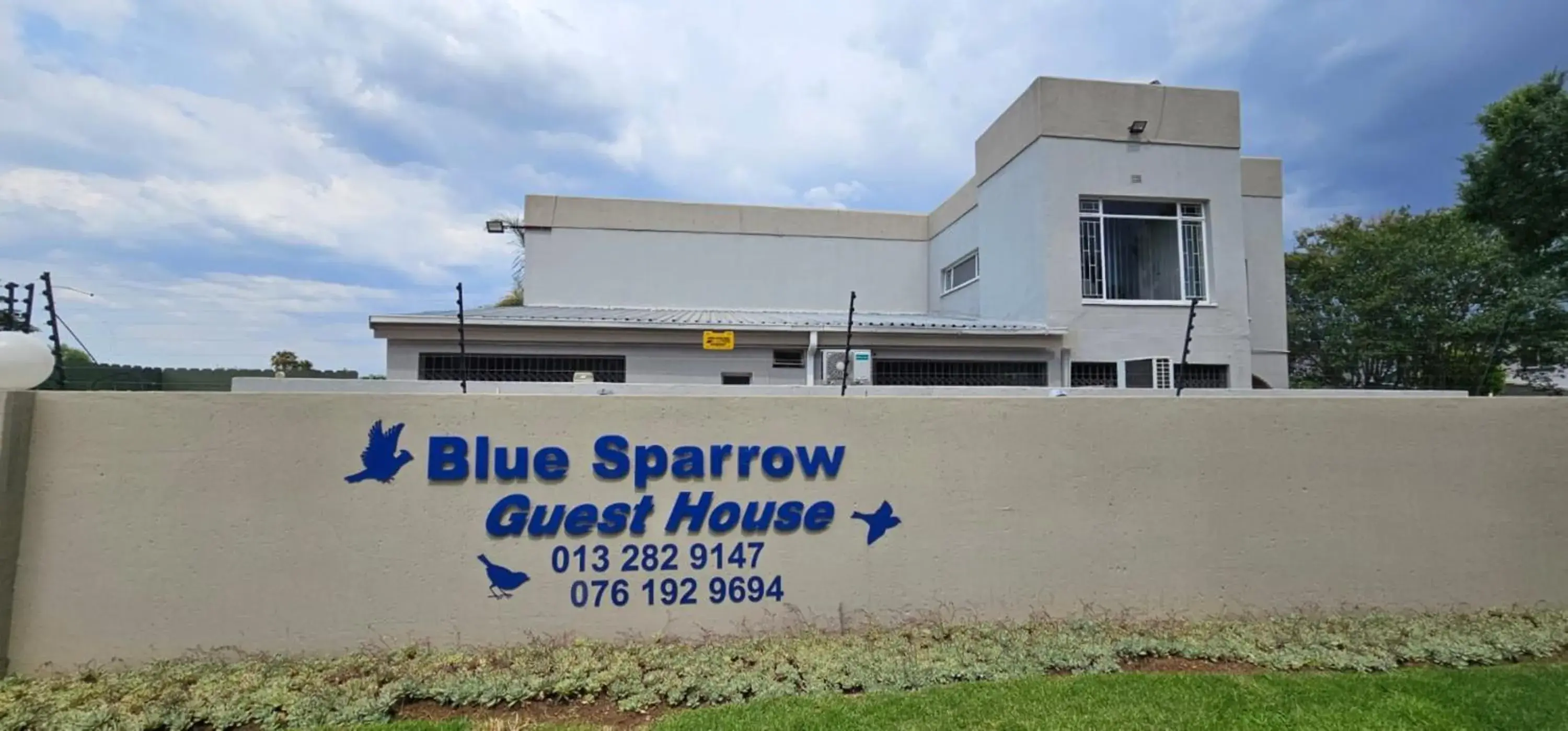 Property building in Blue Sparrow Guest House Property building in Blue Sparrow Guest House