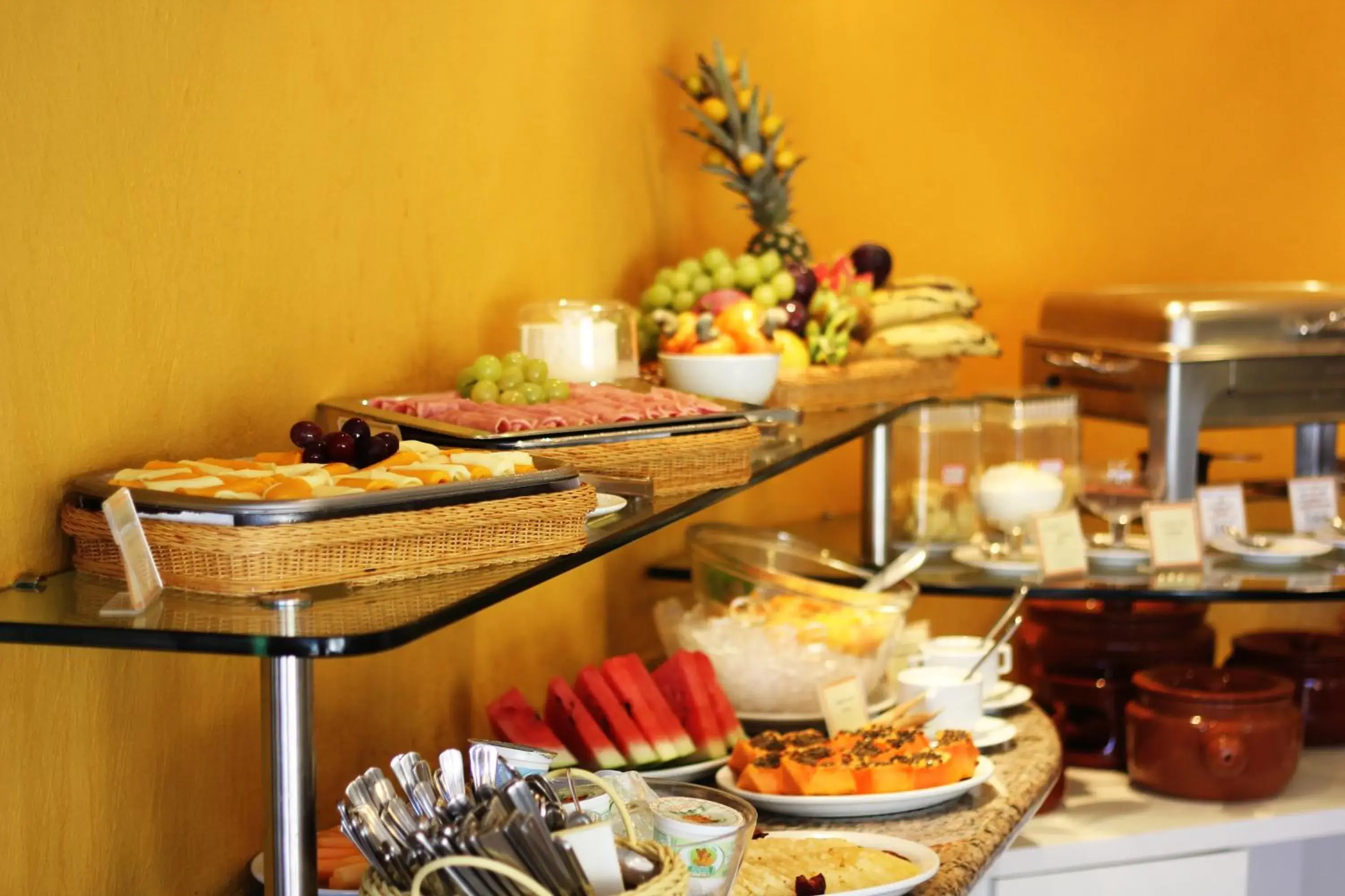 Restaurant/places to eat in Garbos Soleil Hotel Restaurant/places to eat in Garbos Soleil Hotel