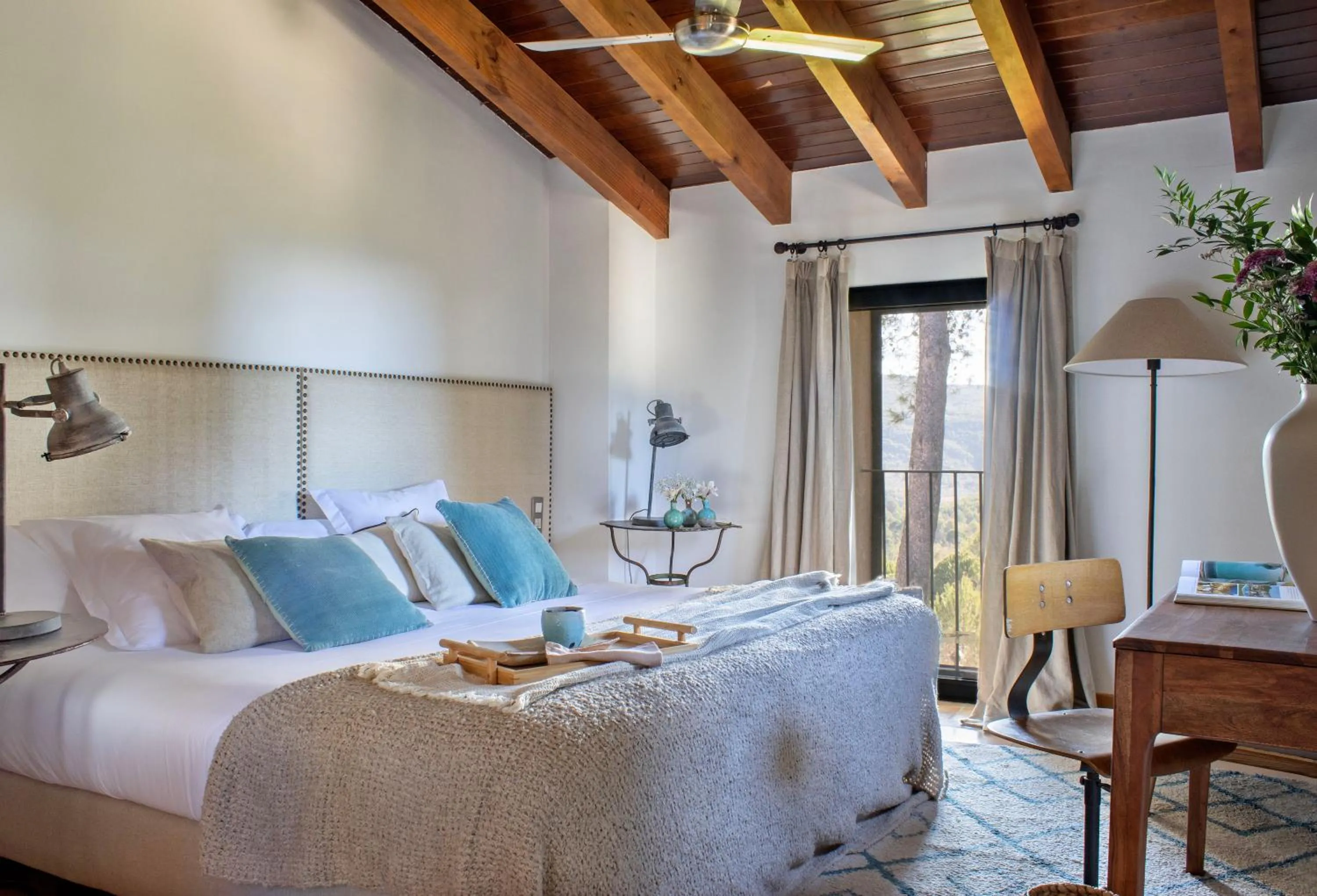 Bedroom, Bed in MasQi, The Energy House