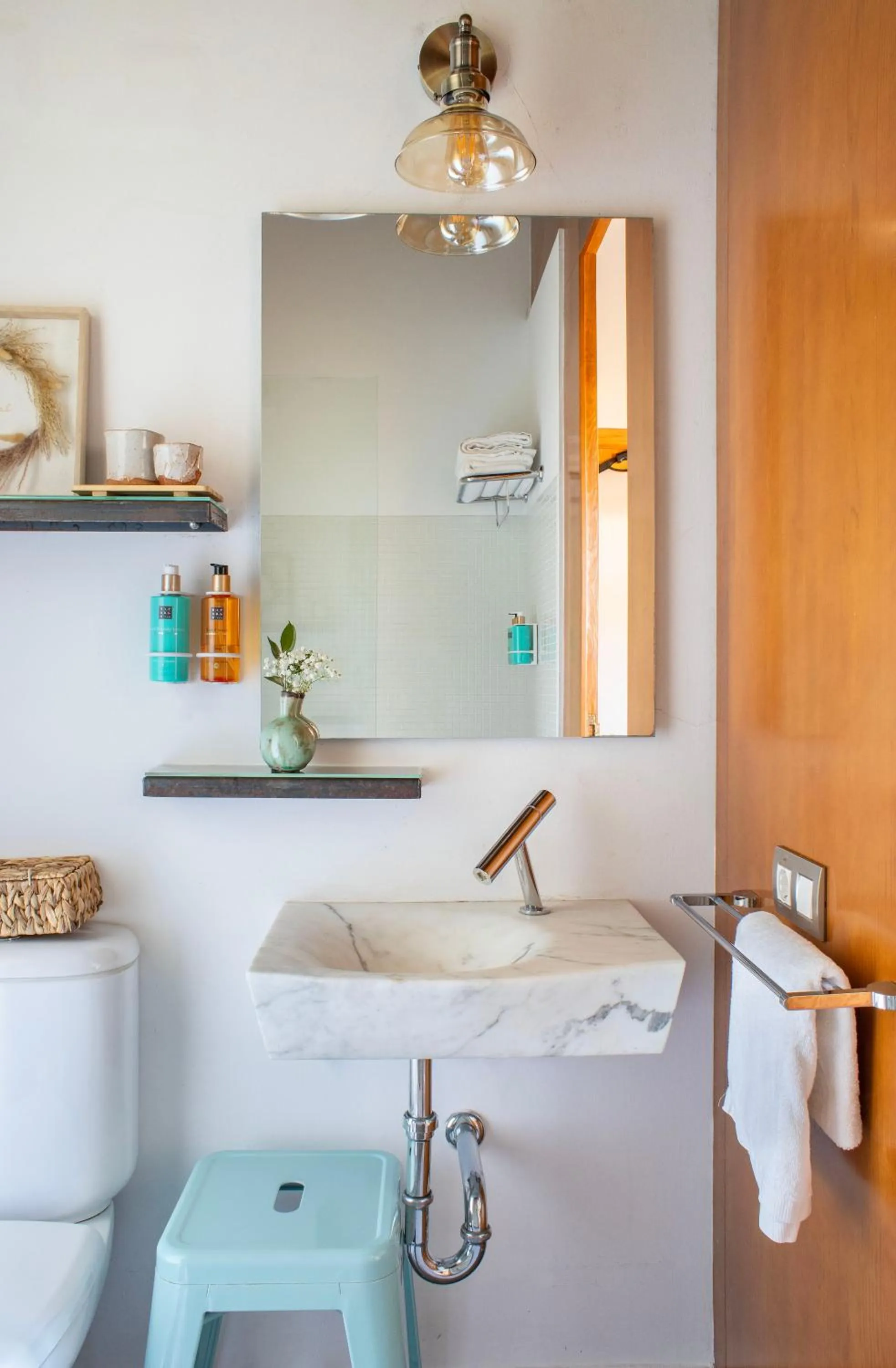 Bathroom in MasQi, The Energy House