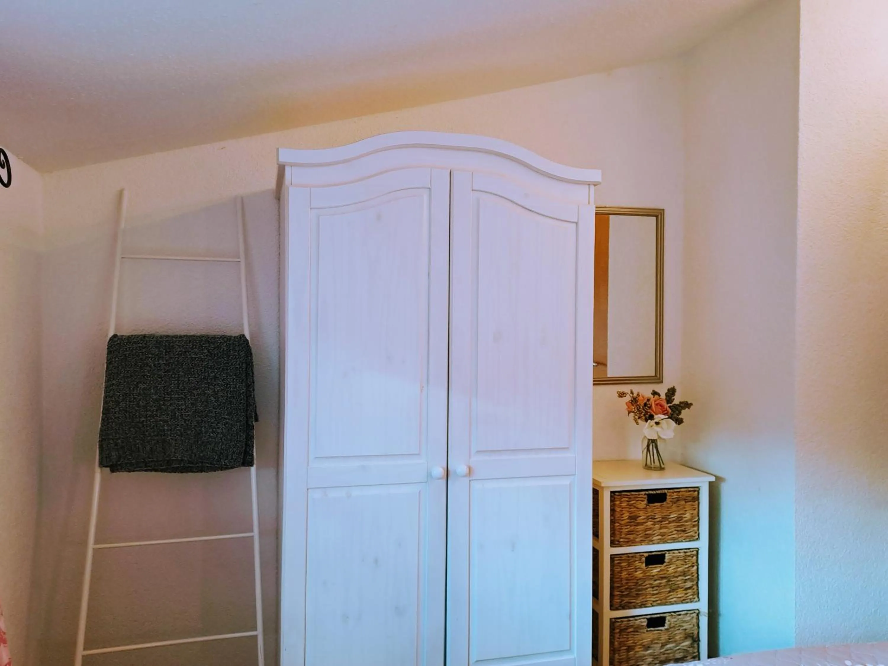 wardrobe in Ferienwohnung Luisa