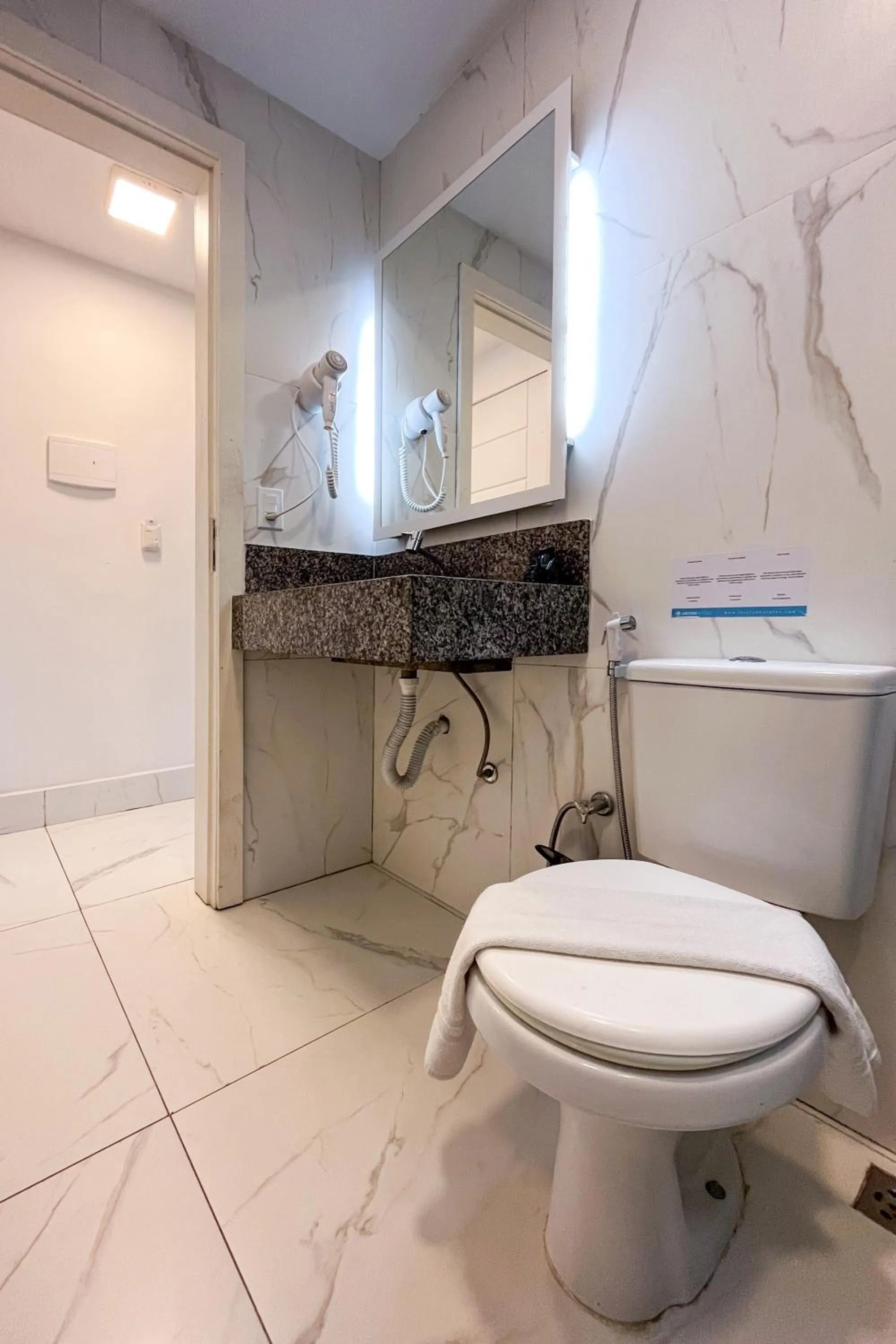 Toilet in Pousada Aroma do Mar by Latitud Hoteles