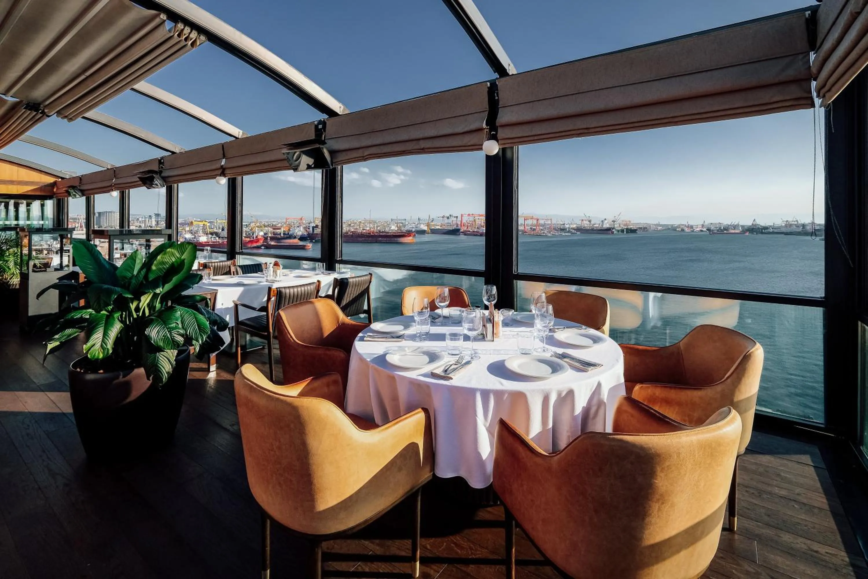 Restaurant/places to eat in Holiday Inn Istanbul - Tuzla Bay by IHG