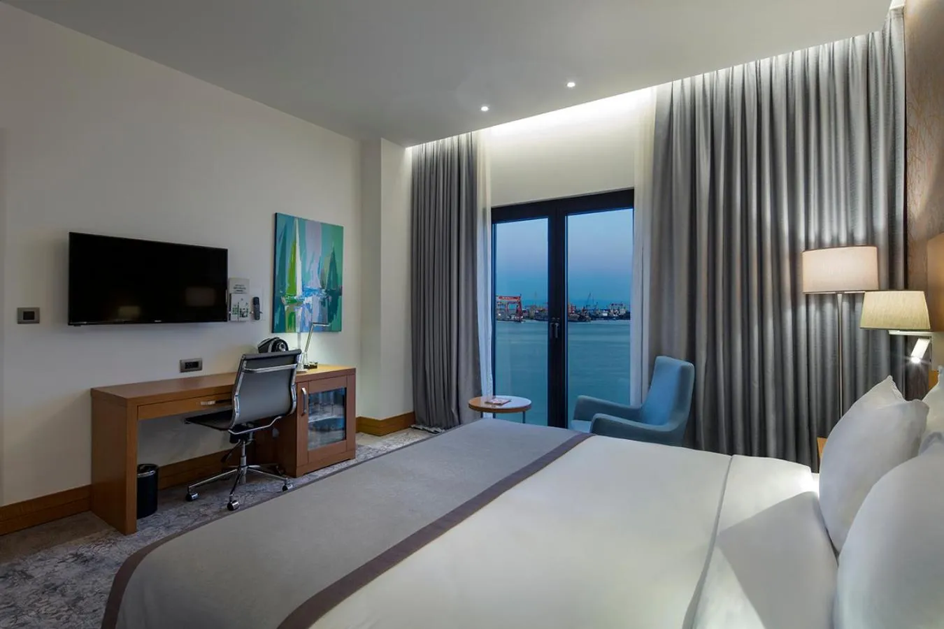 Standard Queen Room with Sea View in Holiday Inn Istanbul - Tuzla Bay, an IHG Hotel