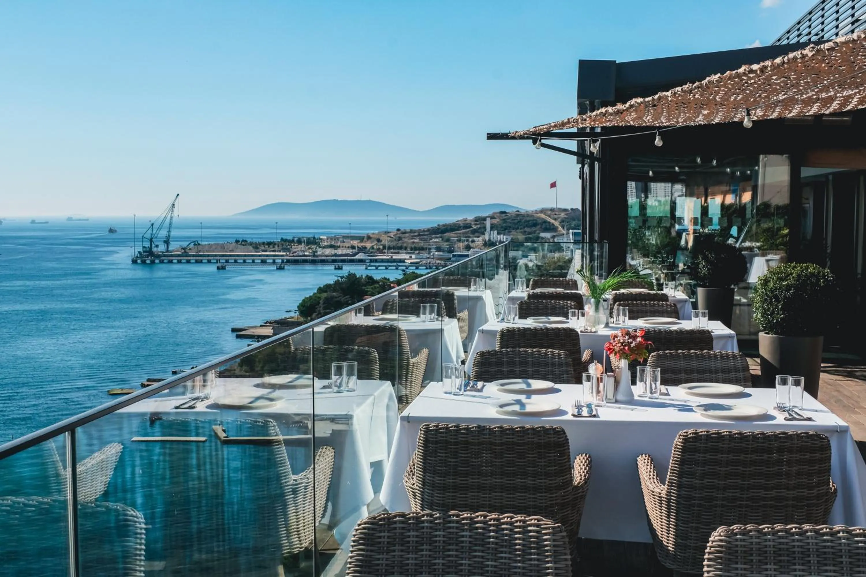 Restaurant/places to eat in Holiday Inn Istanbul - Tuzla Bay by IHG