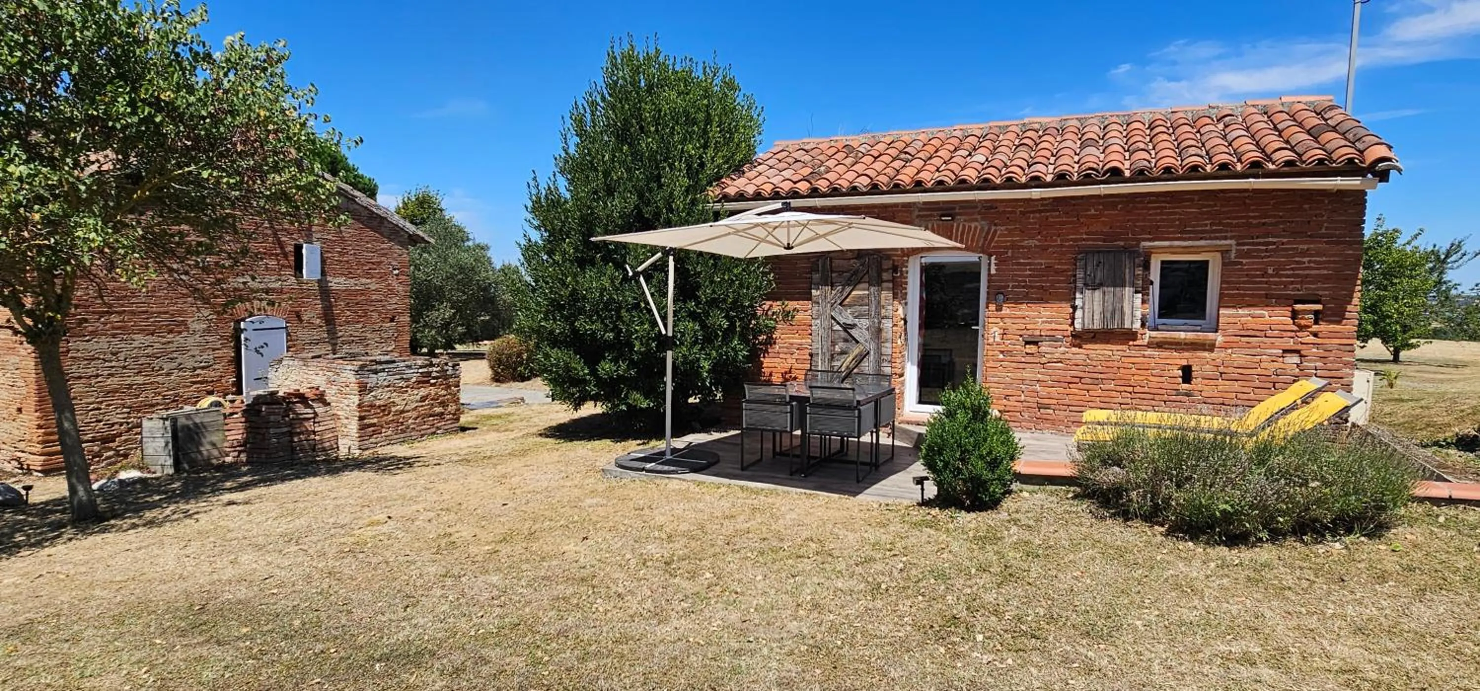 Property building in Les Hauts de Sames