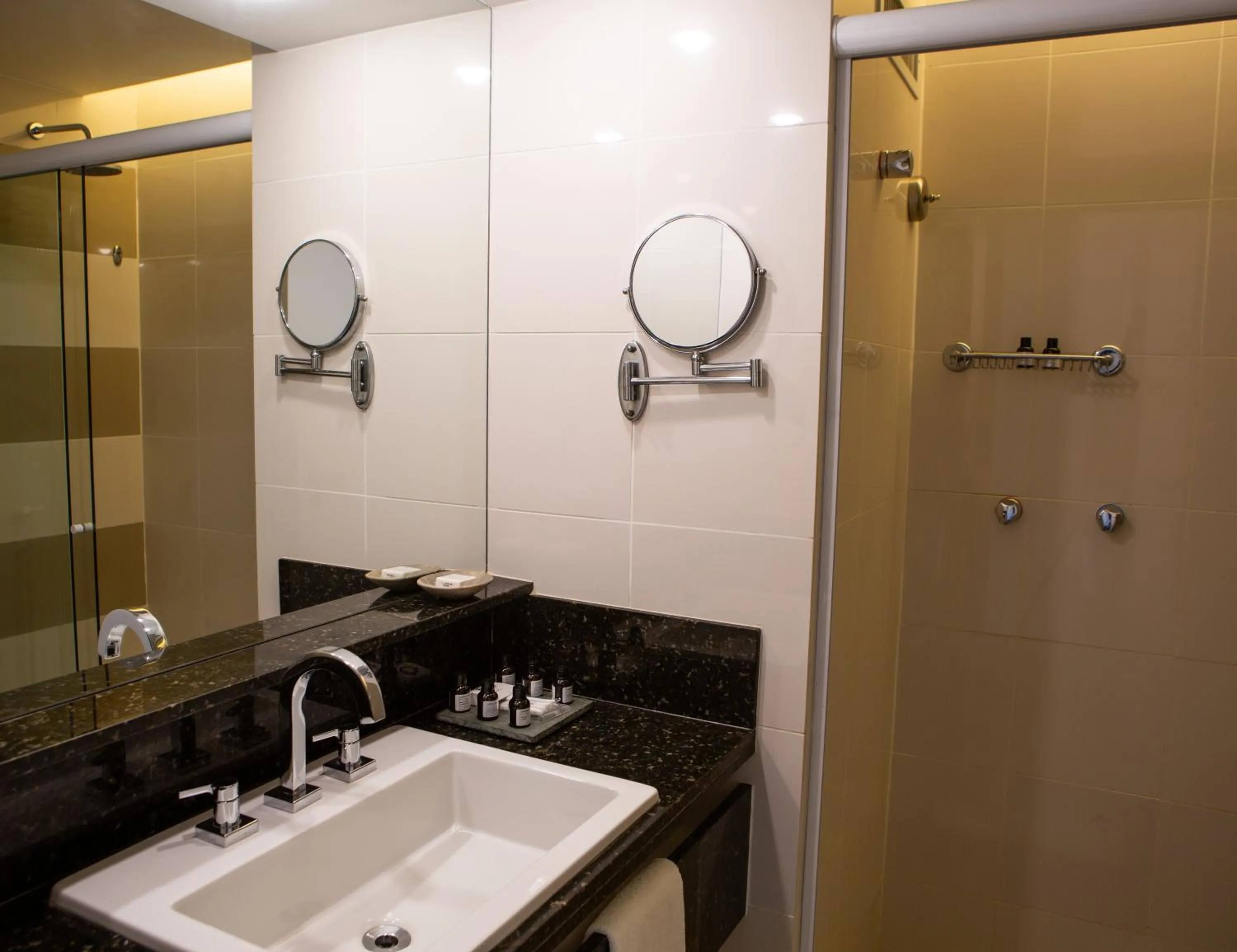 Bathroom in Sol Ipanema Hotel