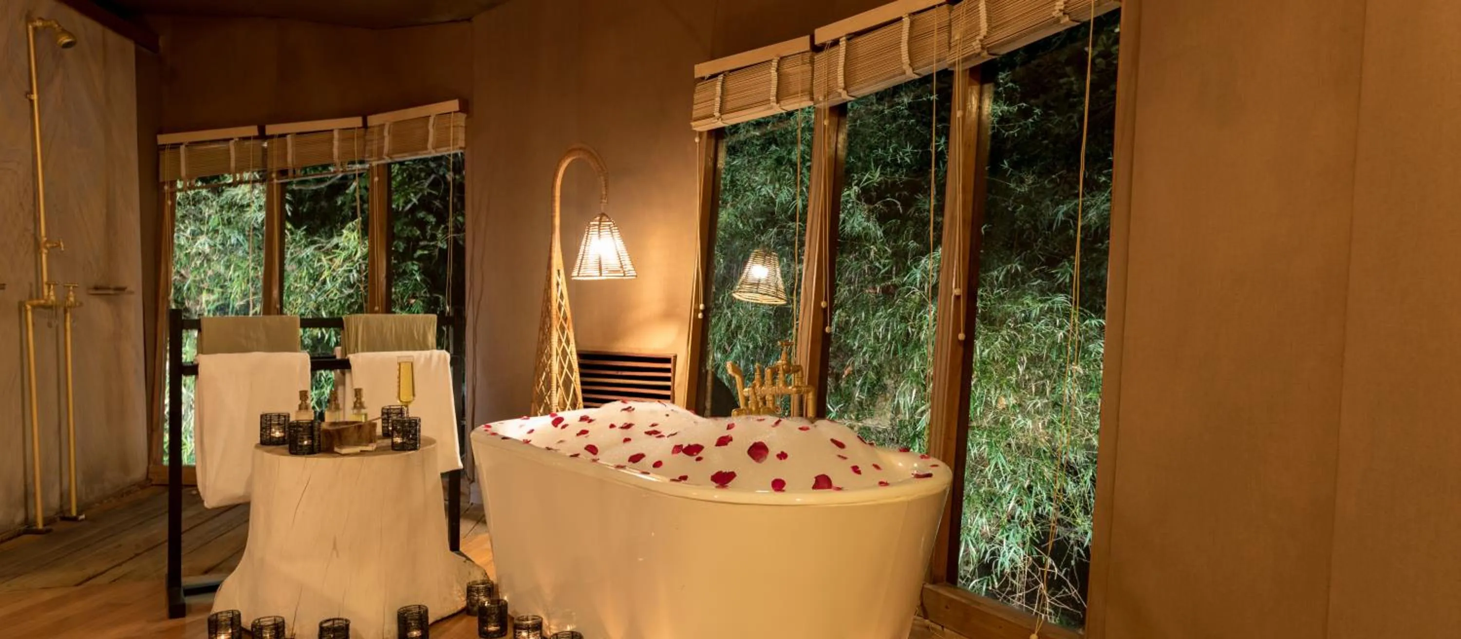 Banjaar Tola Kanha National Park - A Taj Safari Lodge