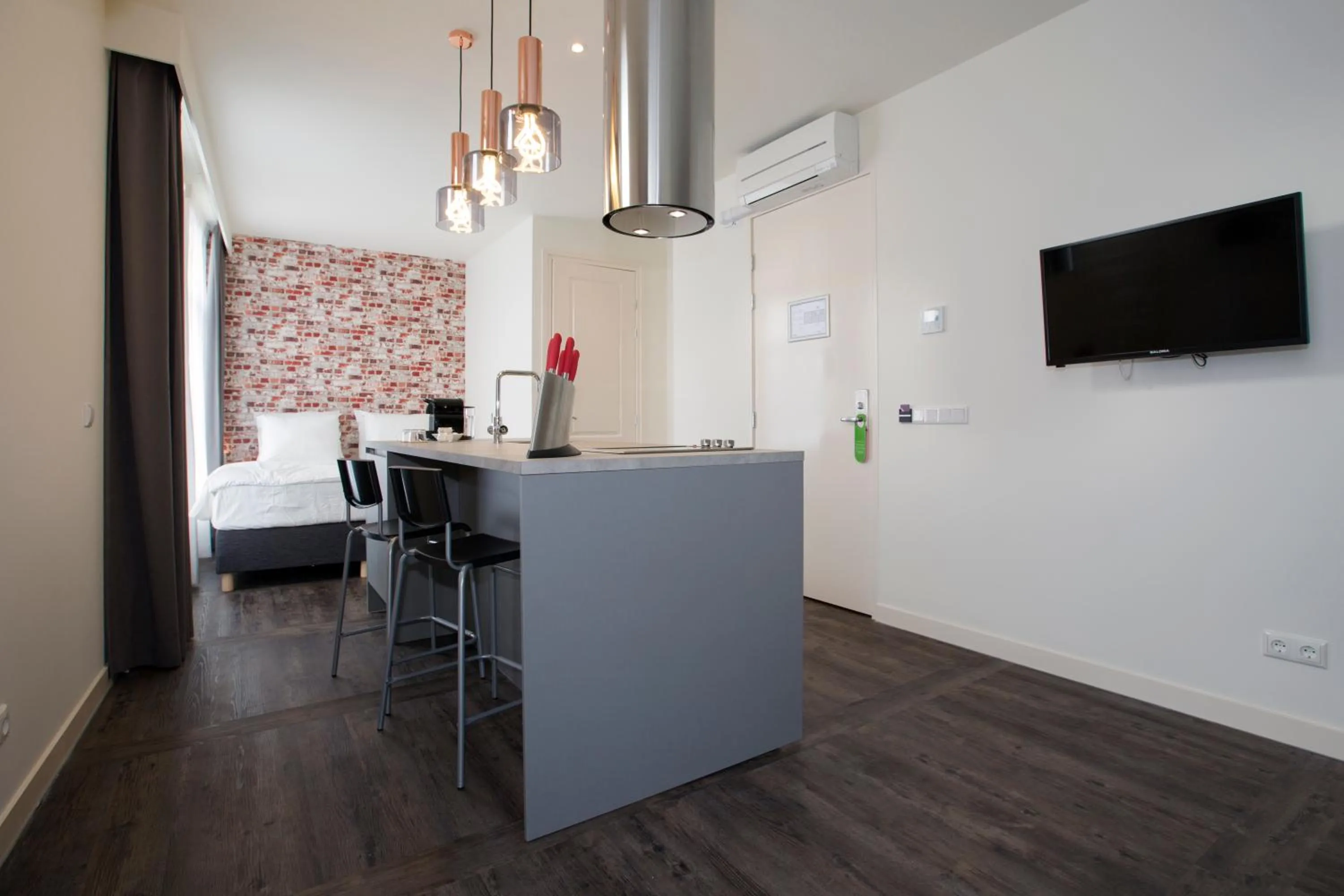 Photo of the whole room in De With Studio's