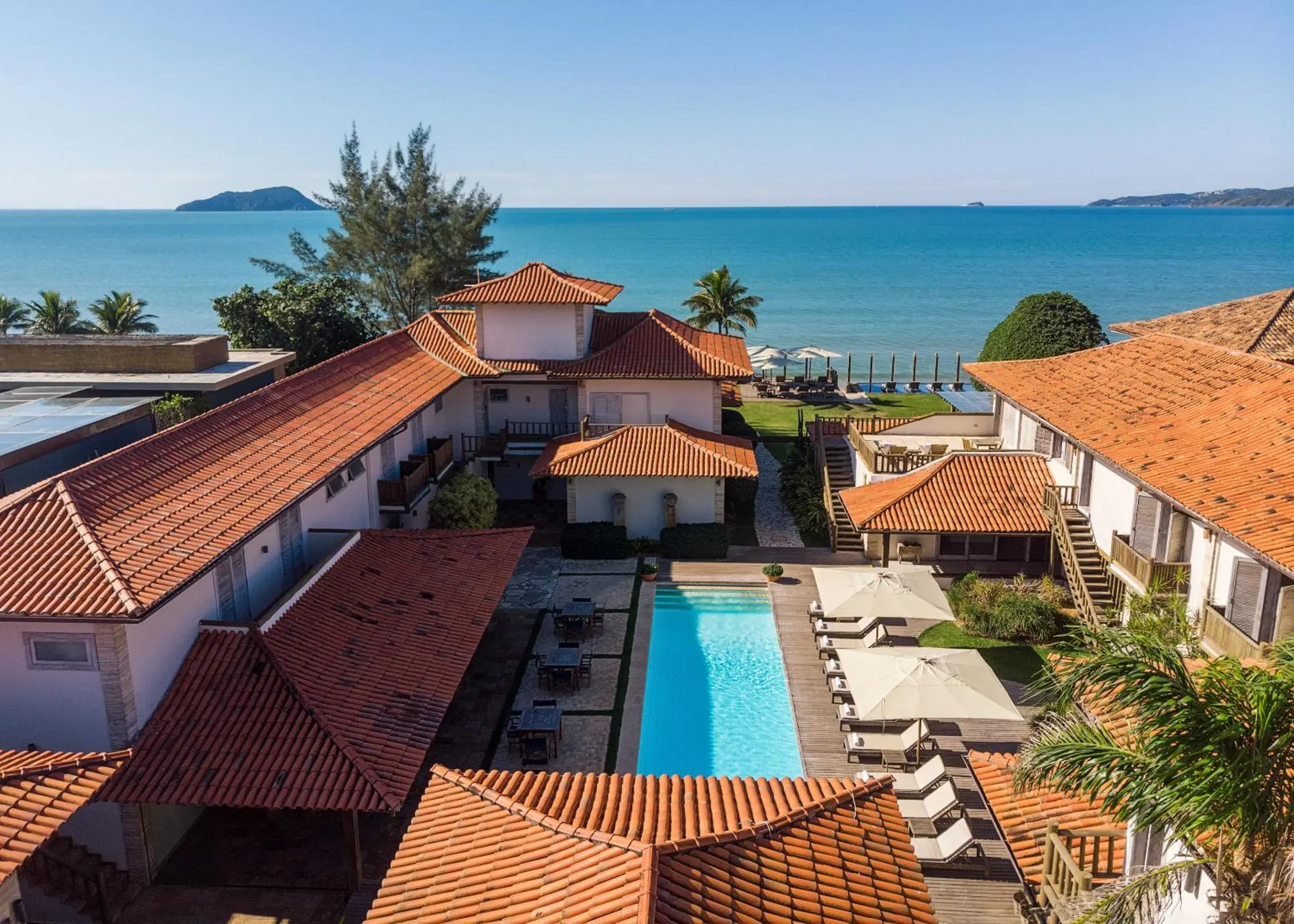 Property building in Villa Rasa Property building in Villa Rasa