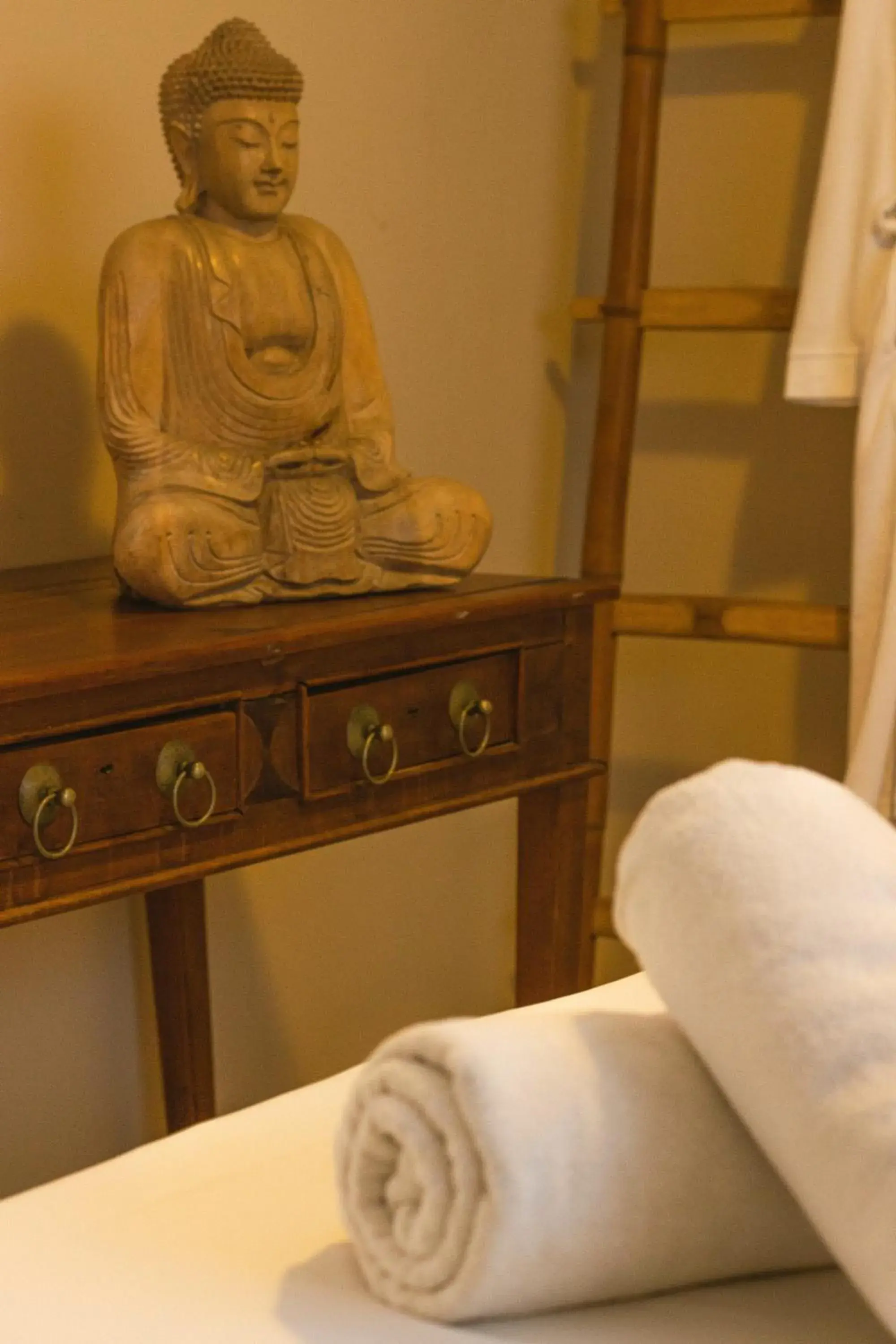 Decorative detail, Bed in Villa Rasa Decorative detail, Bed in Villa Rasa