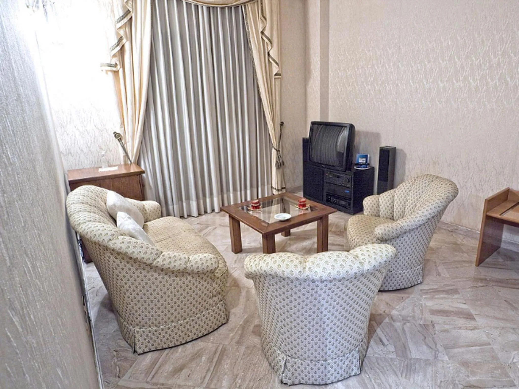 Bedroom in Sunny Palace Hotel Restaurant