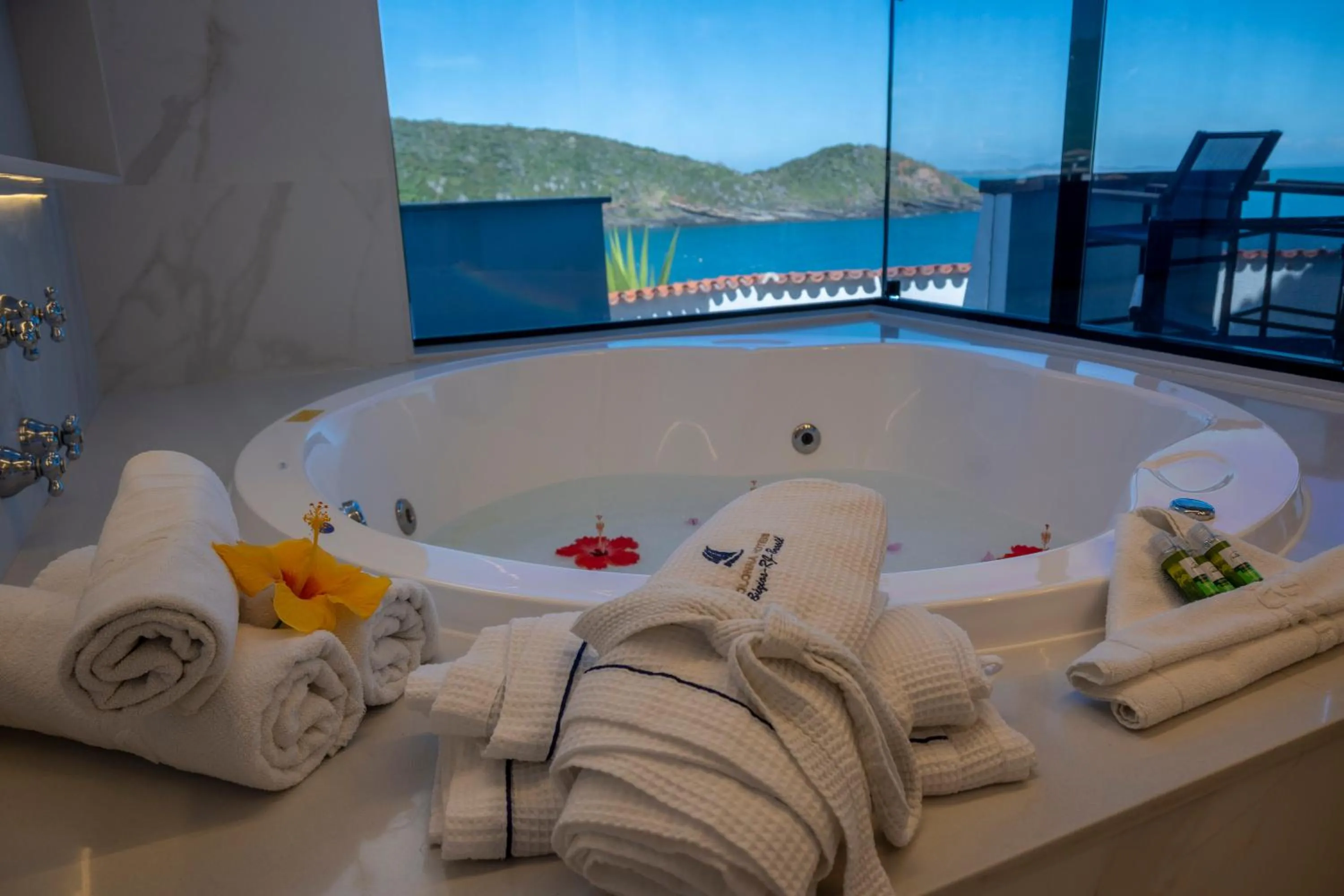 Hot Tub in Colonna Park Hotel