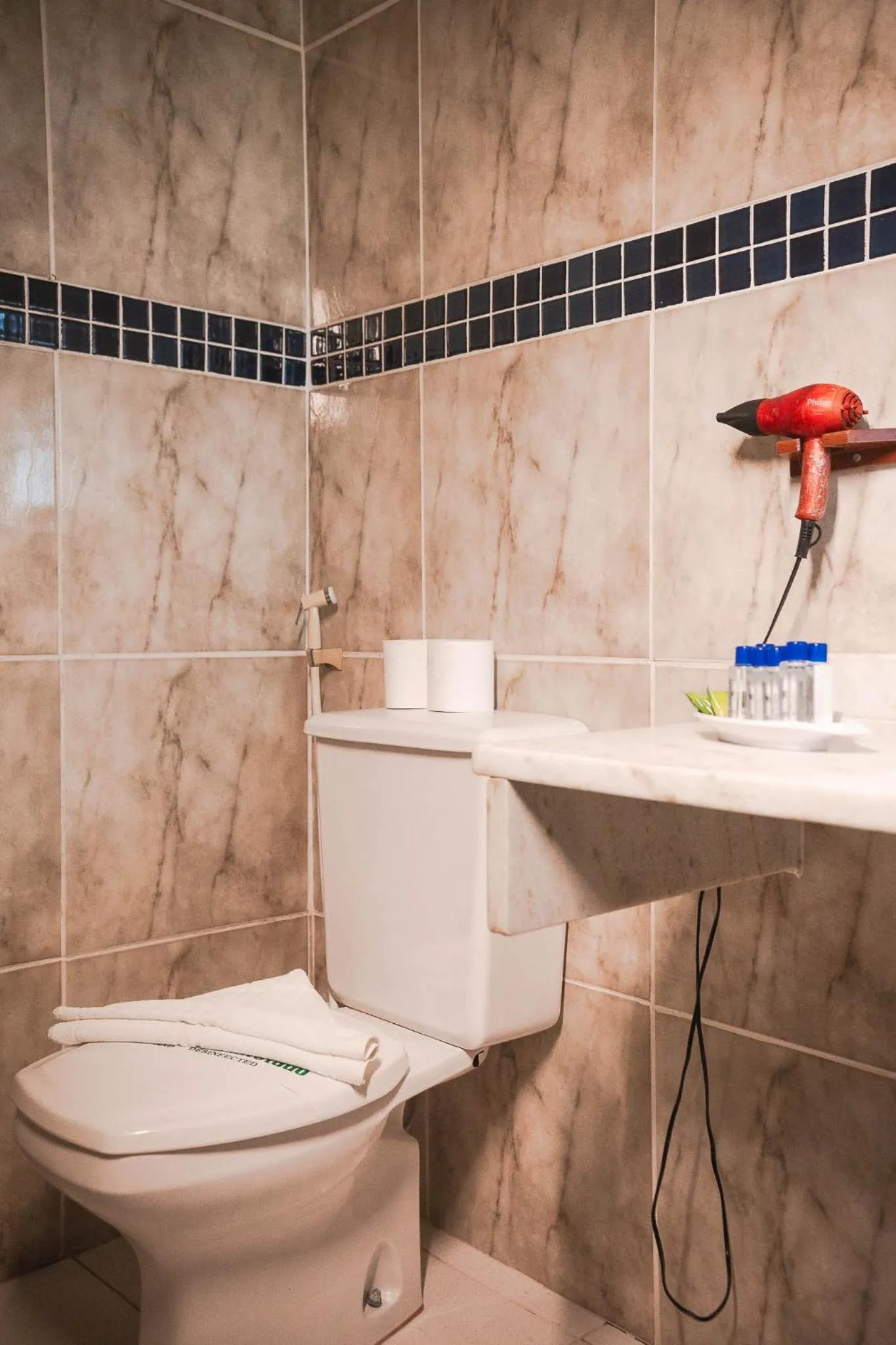Shower in Colonna Galapagos Garden Hotel