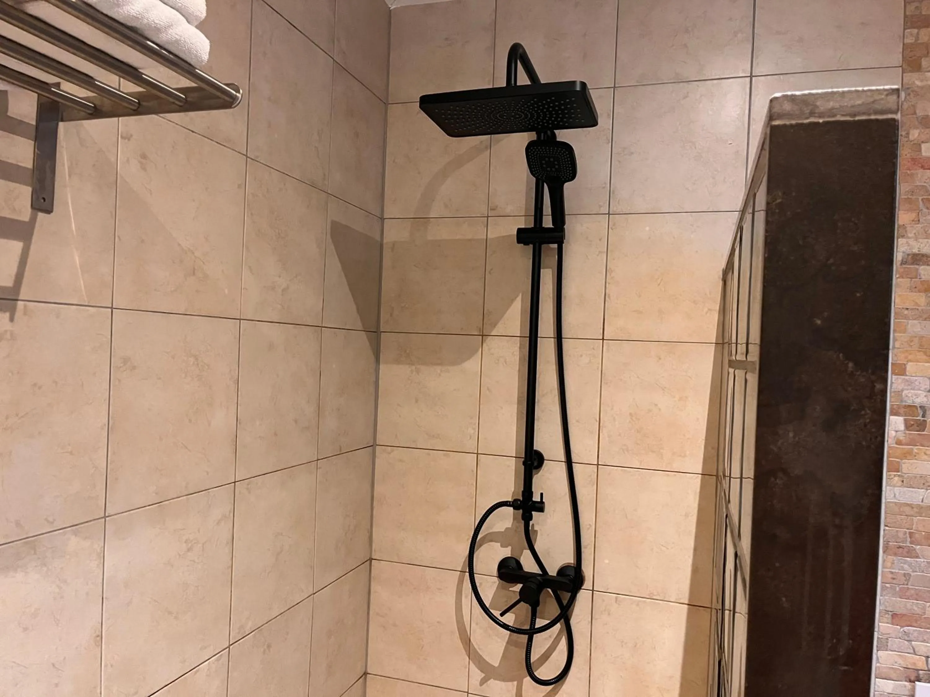 Shower in Dunez men only resort