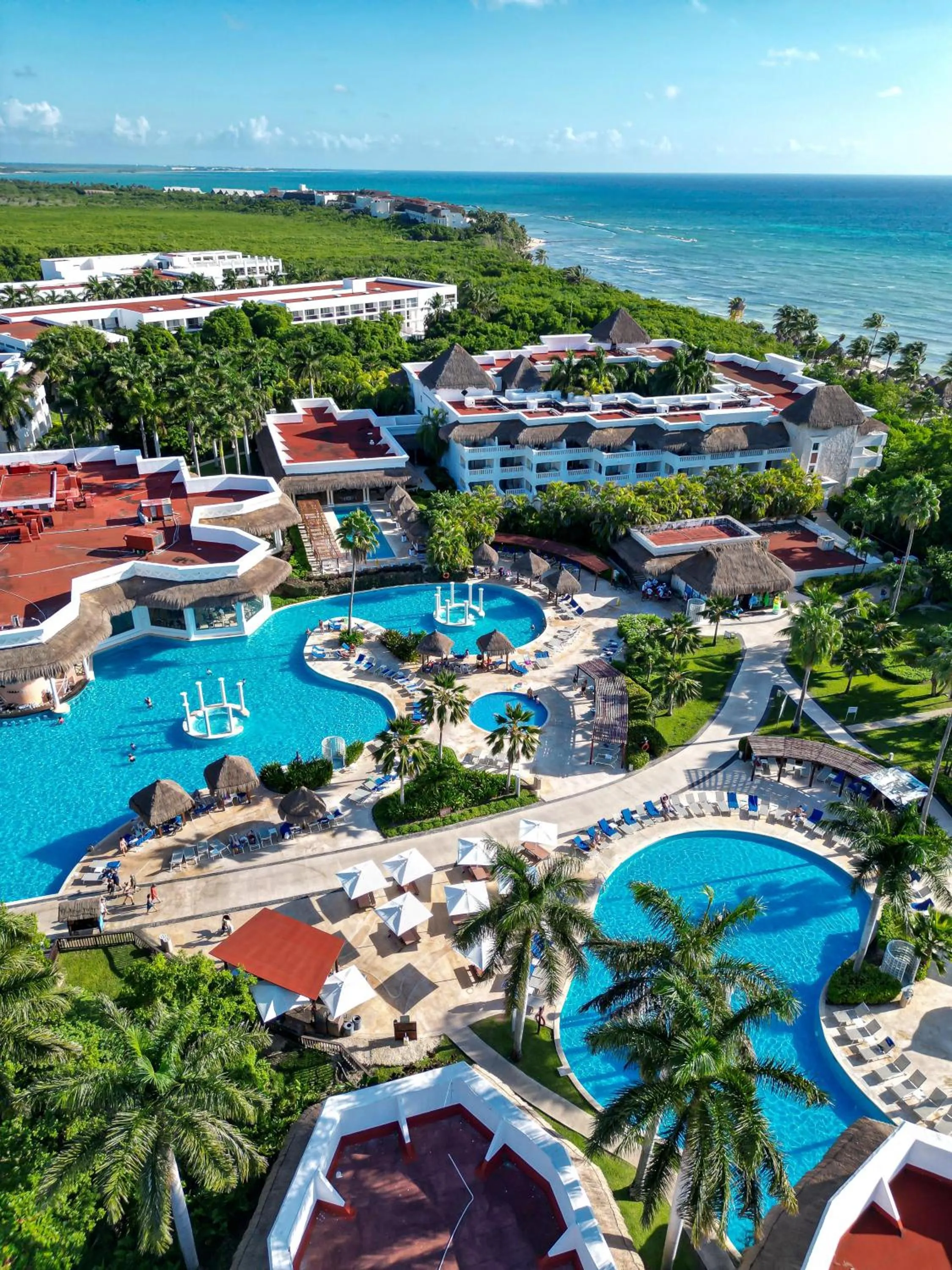 Swimming pool in Grand Riviera Princess - All Inclusive