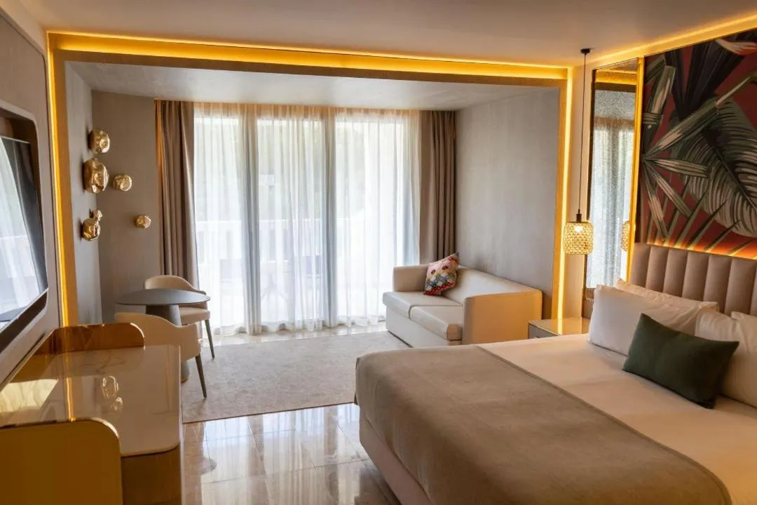 Bed in Grand Riviera Princess - All Inclusive