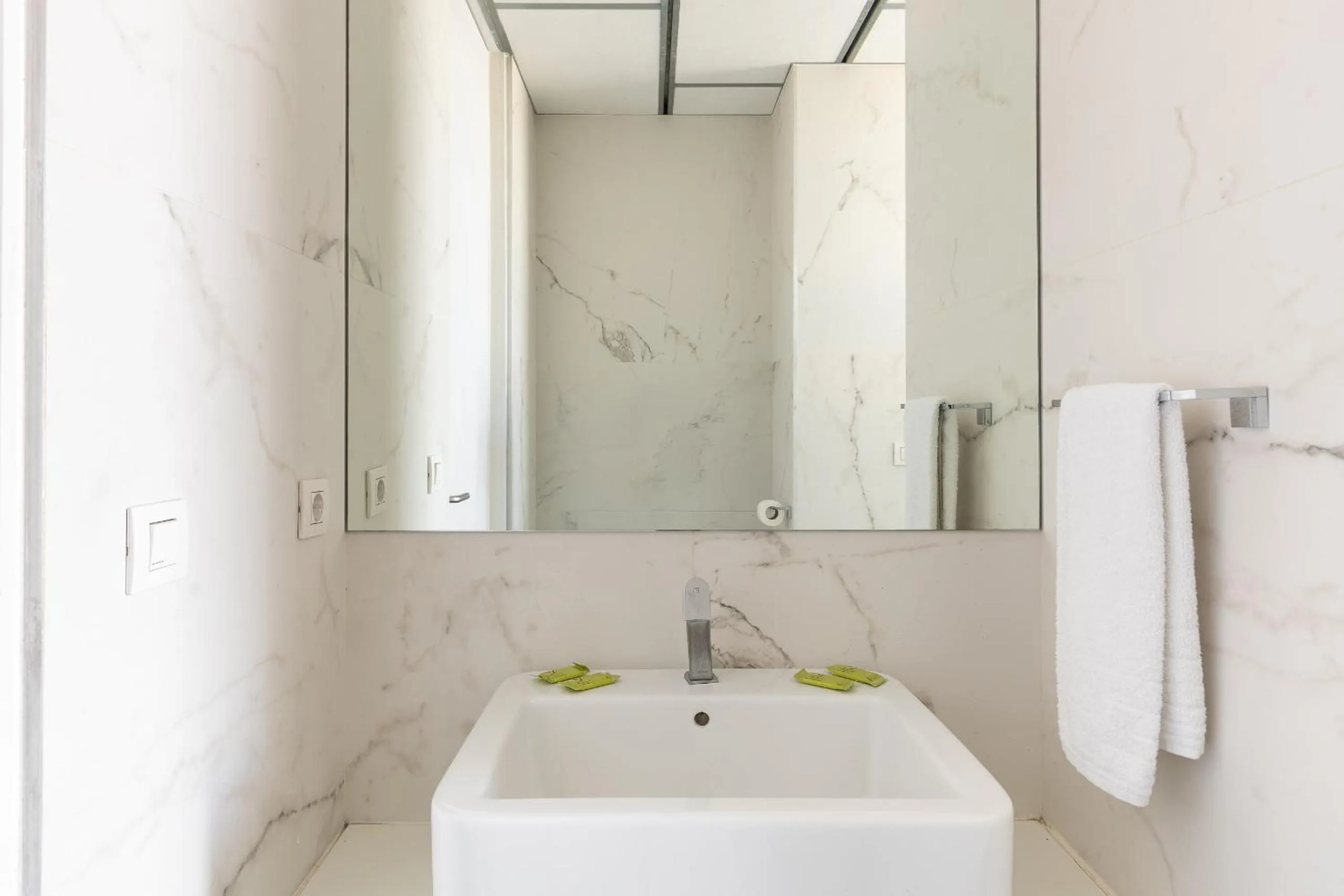 Bathroom in Cosmo Apartments Sants