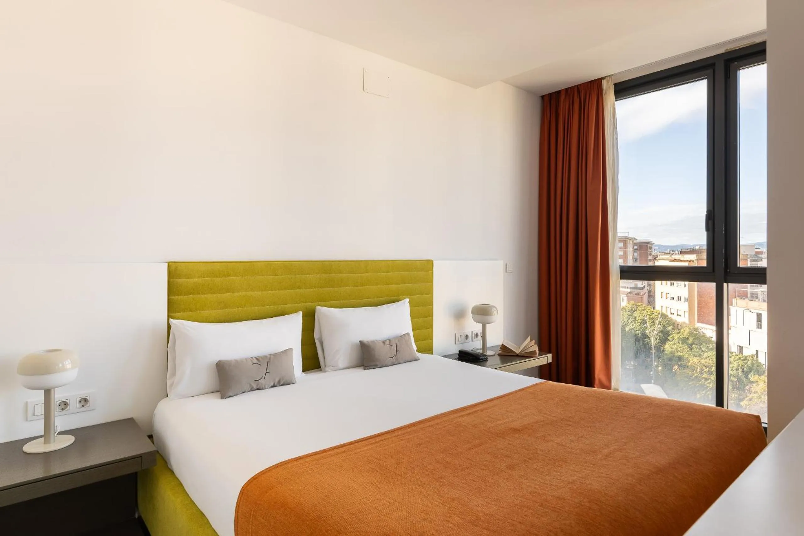 Bed in Cosmo Apartments Sants