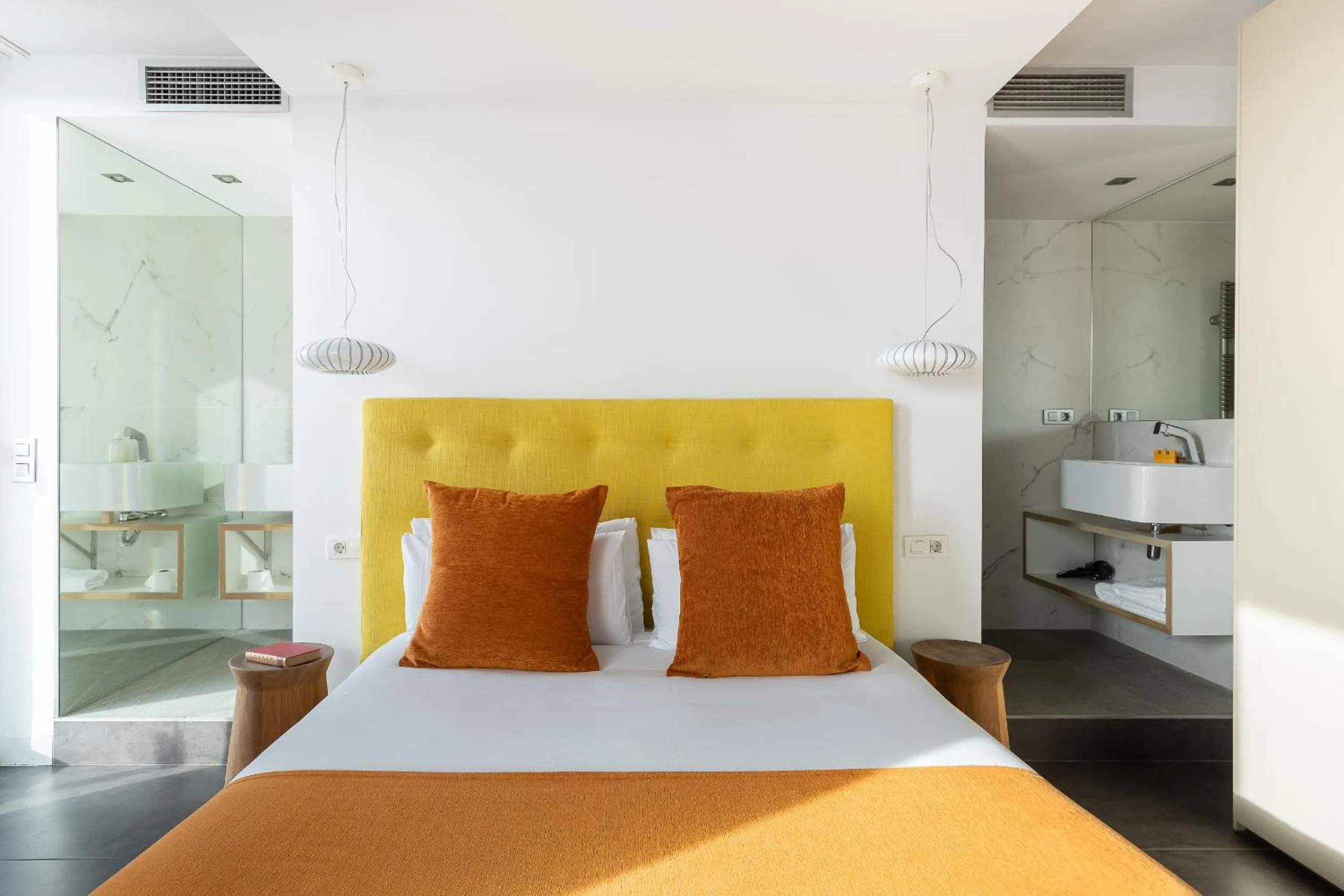 Bed in Cosmo Apartments Sants