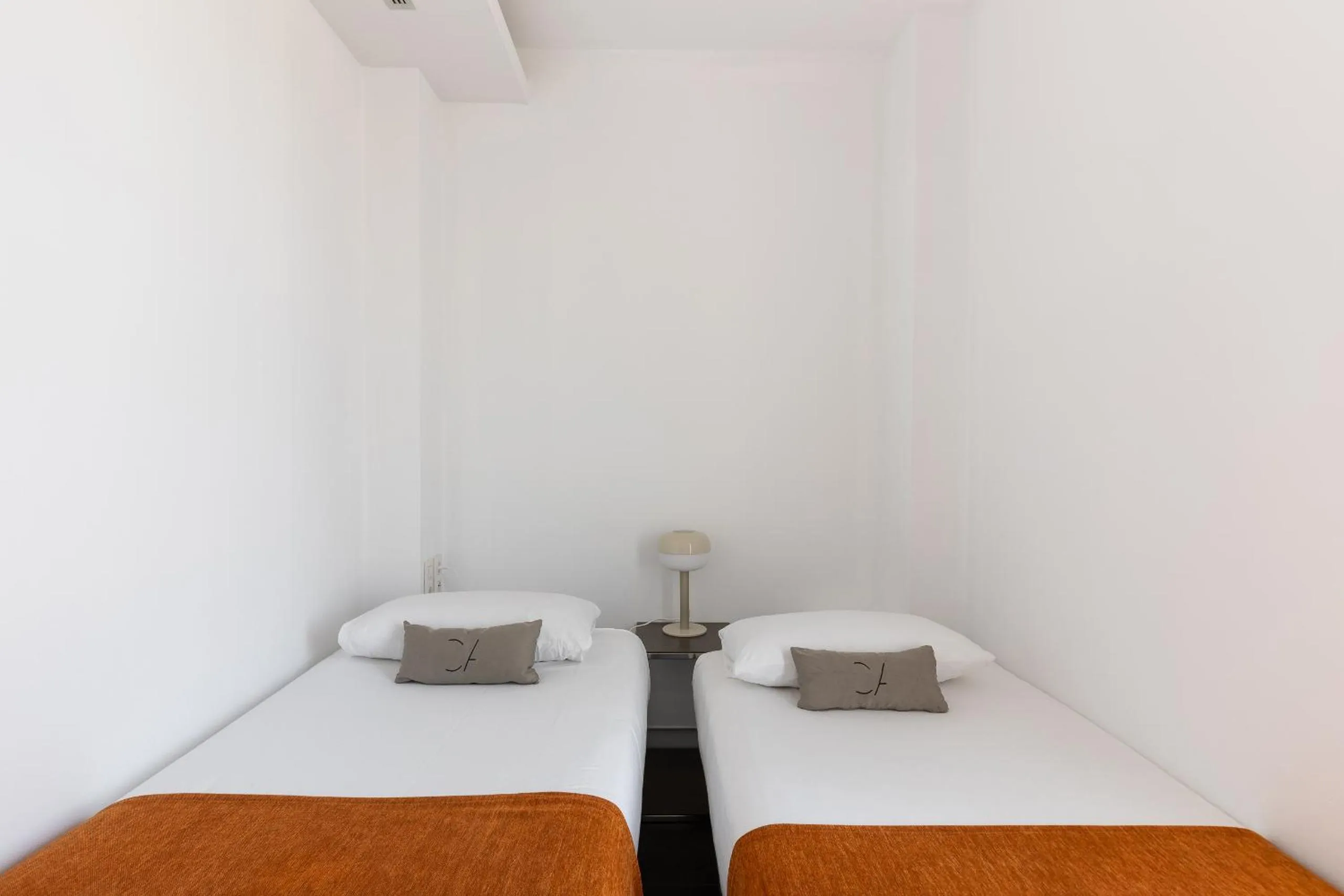 Bedroom, Bed in Cosmo Apartments Sants
