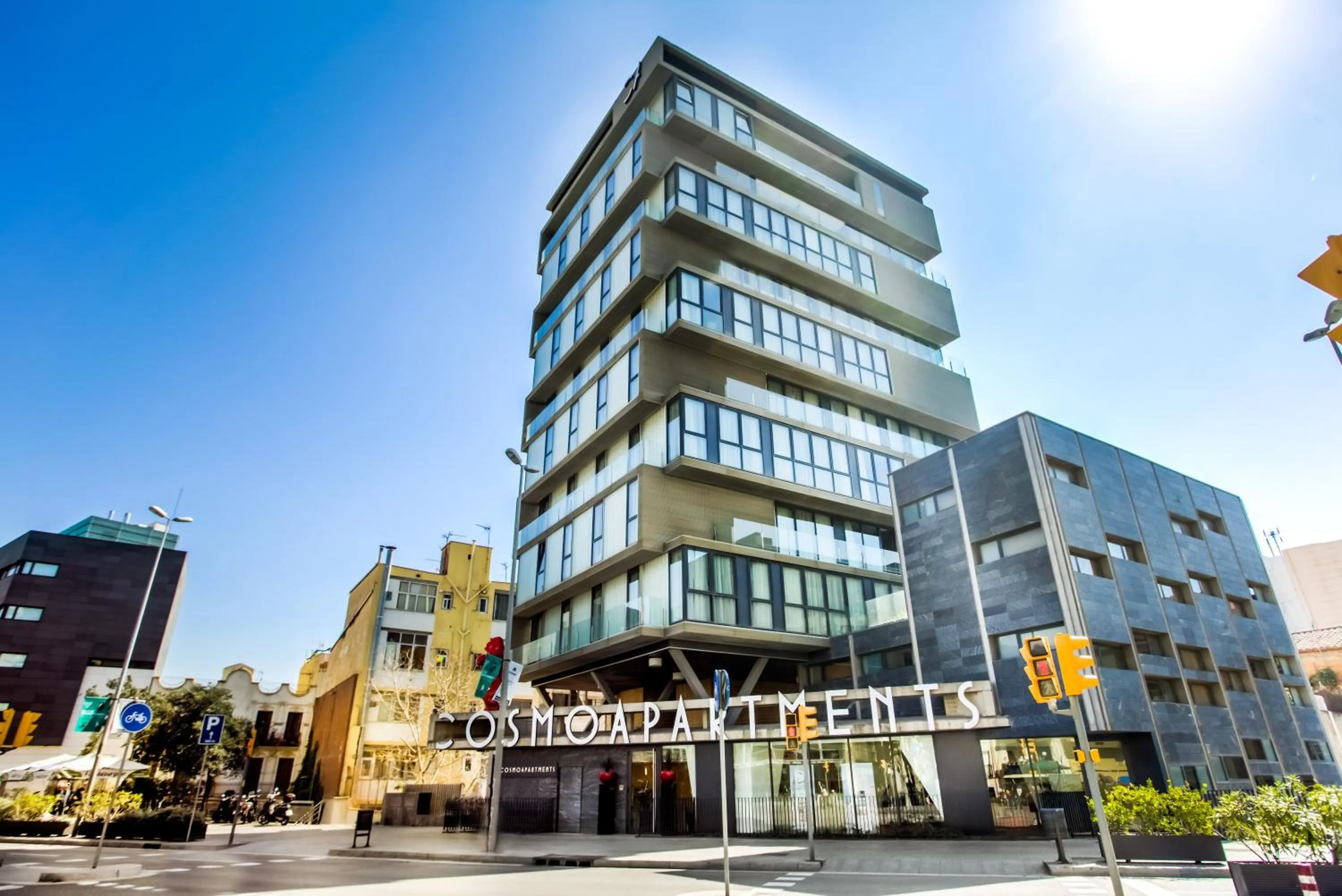 Property building in Cosmo Apartments Sants