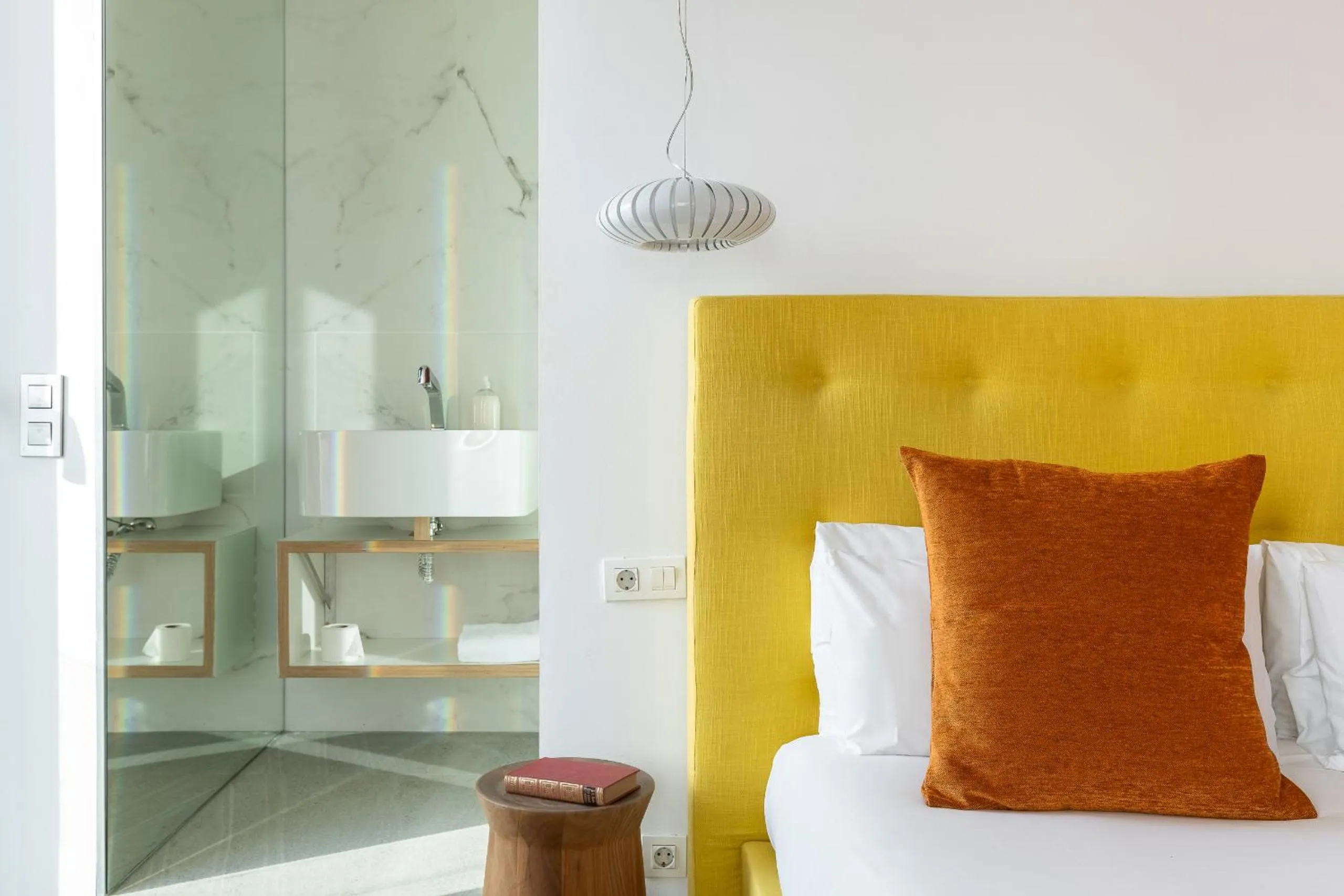 Bedroom, Bed in Cosmo Apartments Sants