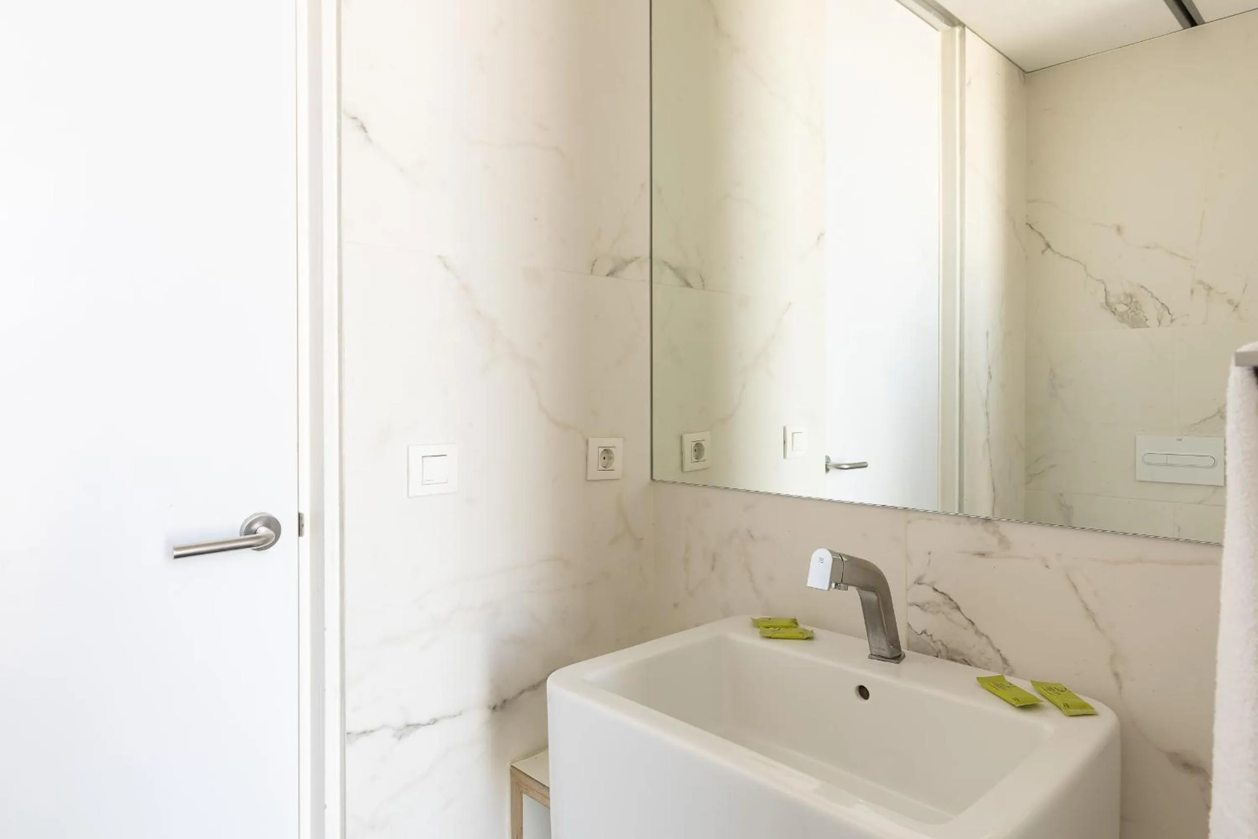 Bathroom in Cosmo Apartments Sants