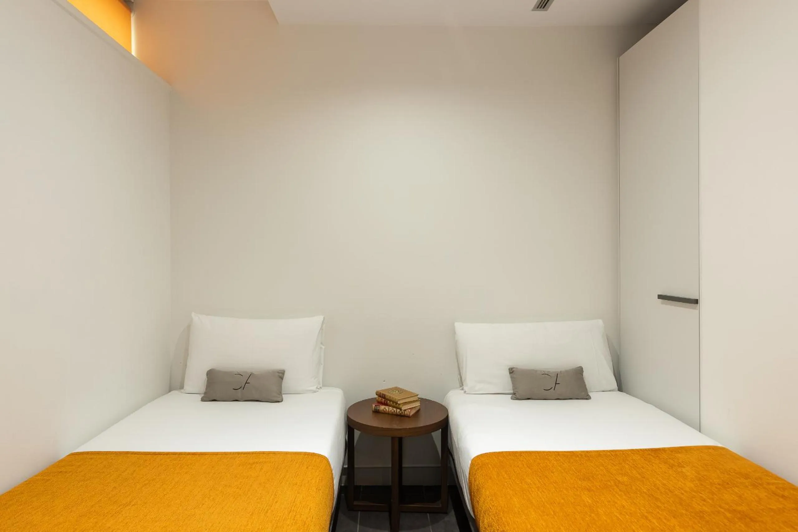 Bed in Cosmo Apartments Sants