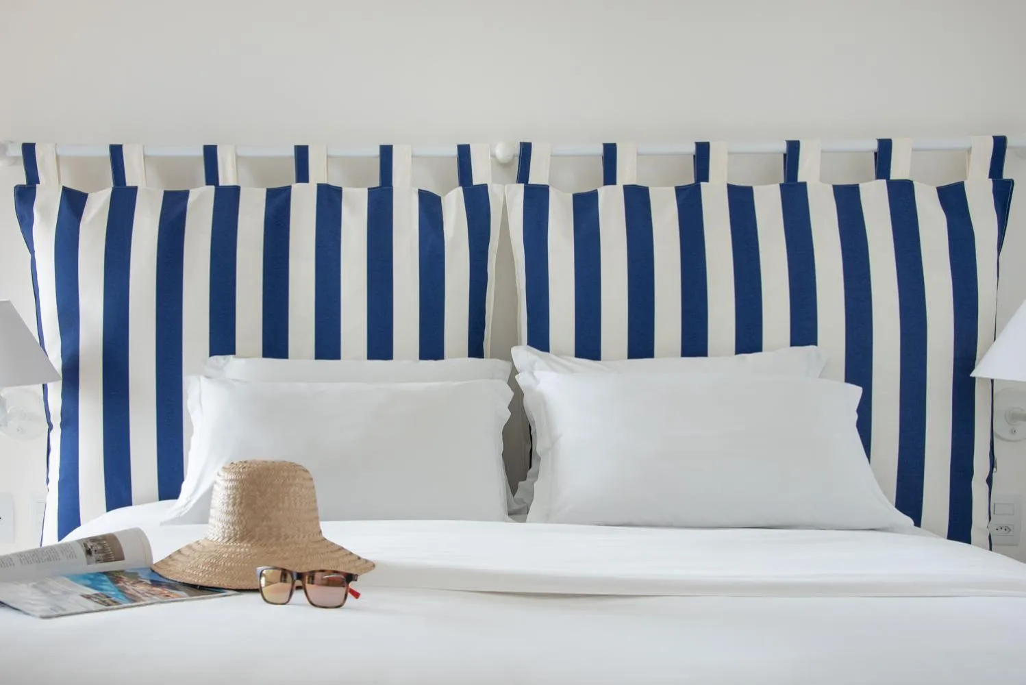 Decorative detail, Bed in Le Relais La Borie