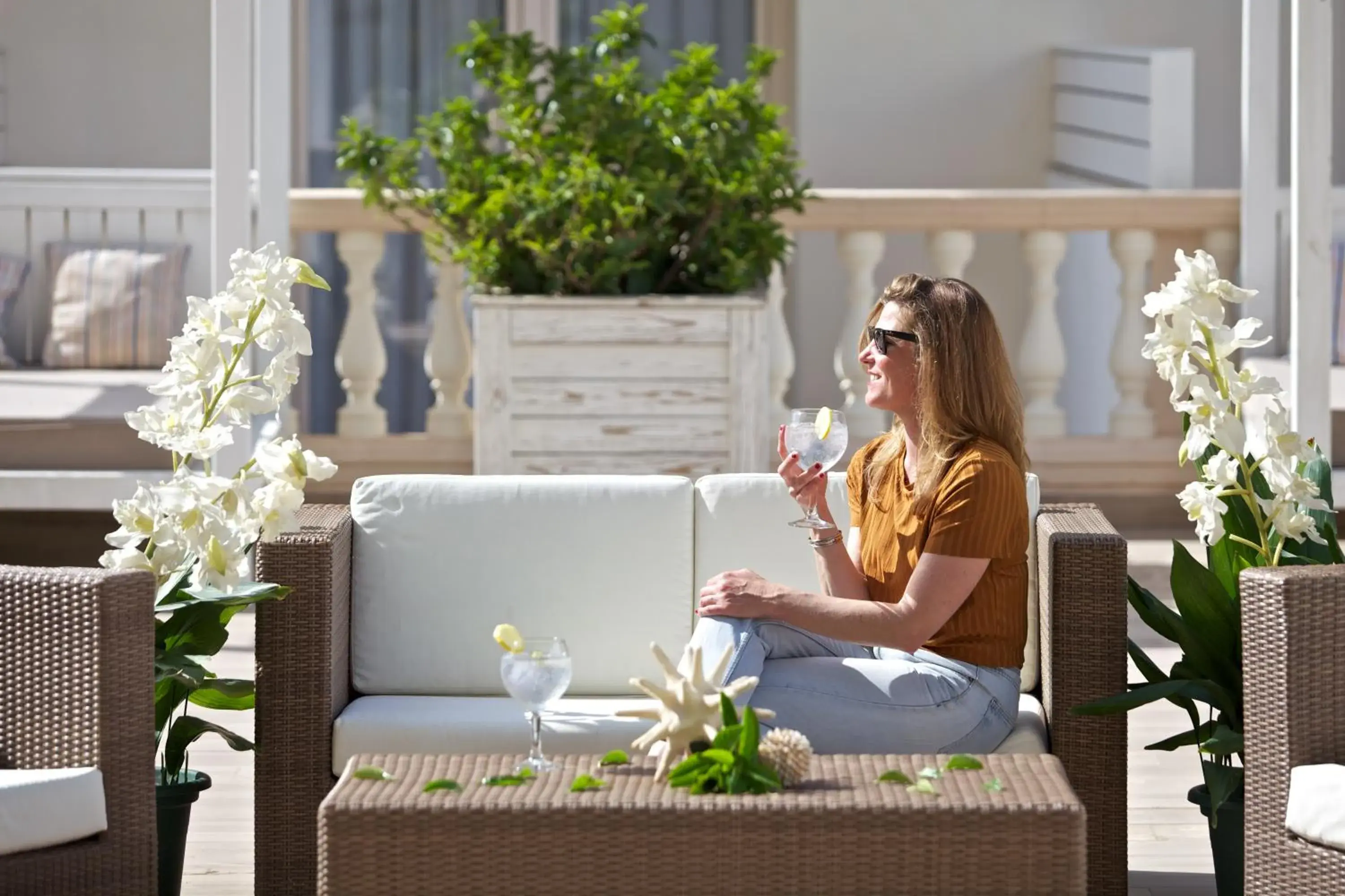 Patio in Hotel Rosamar Patio in Hotel Rosamar