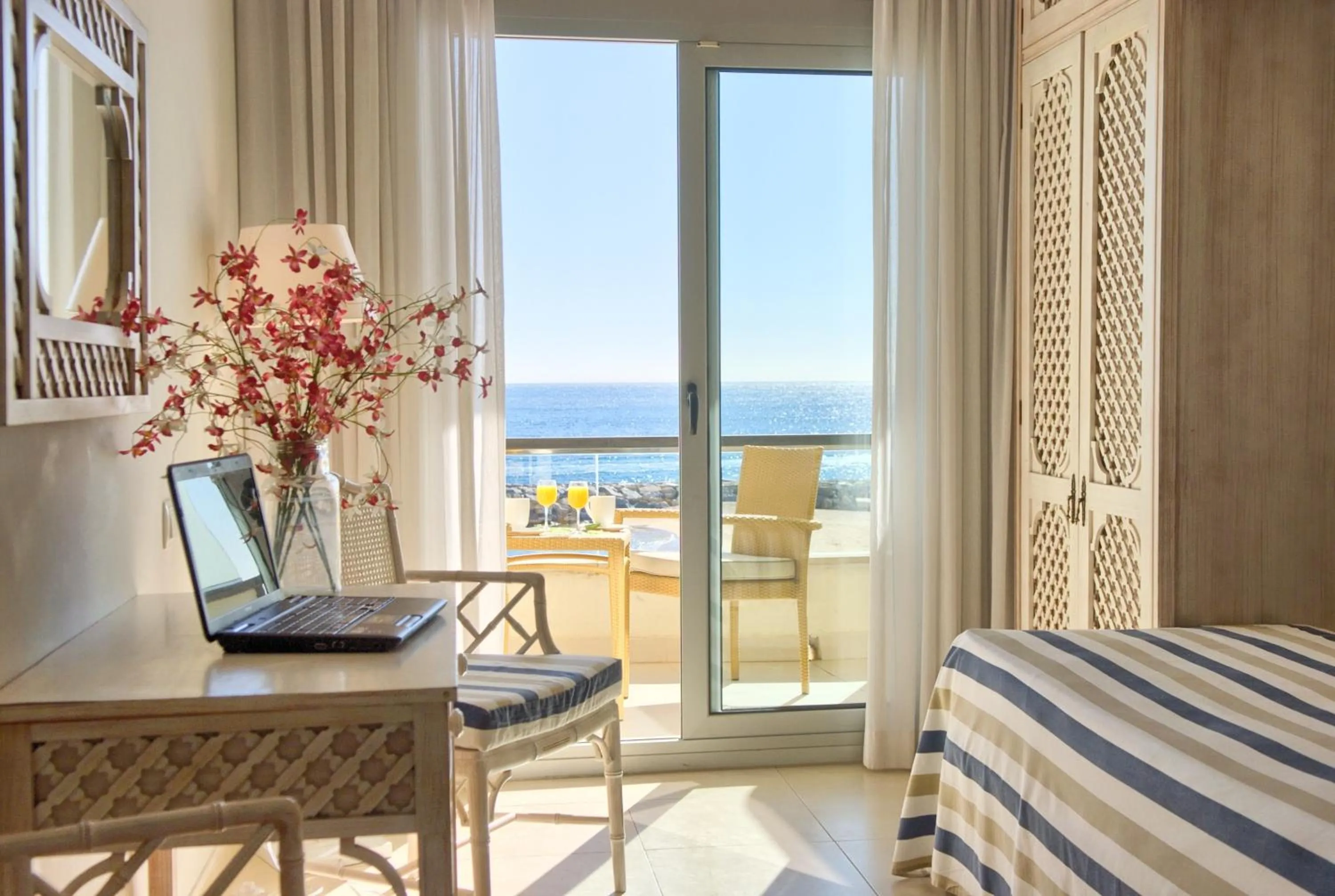 Bed in Hotel Rosamar