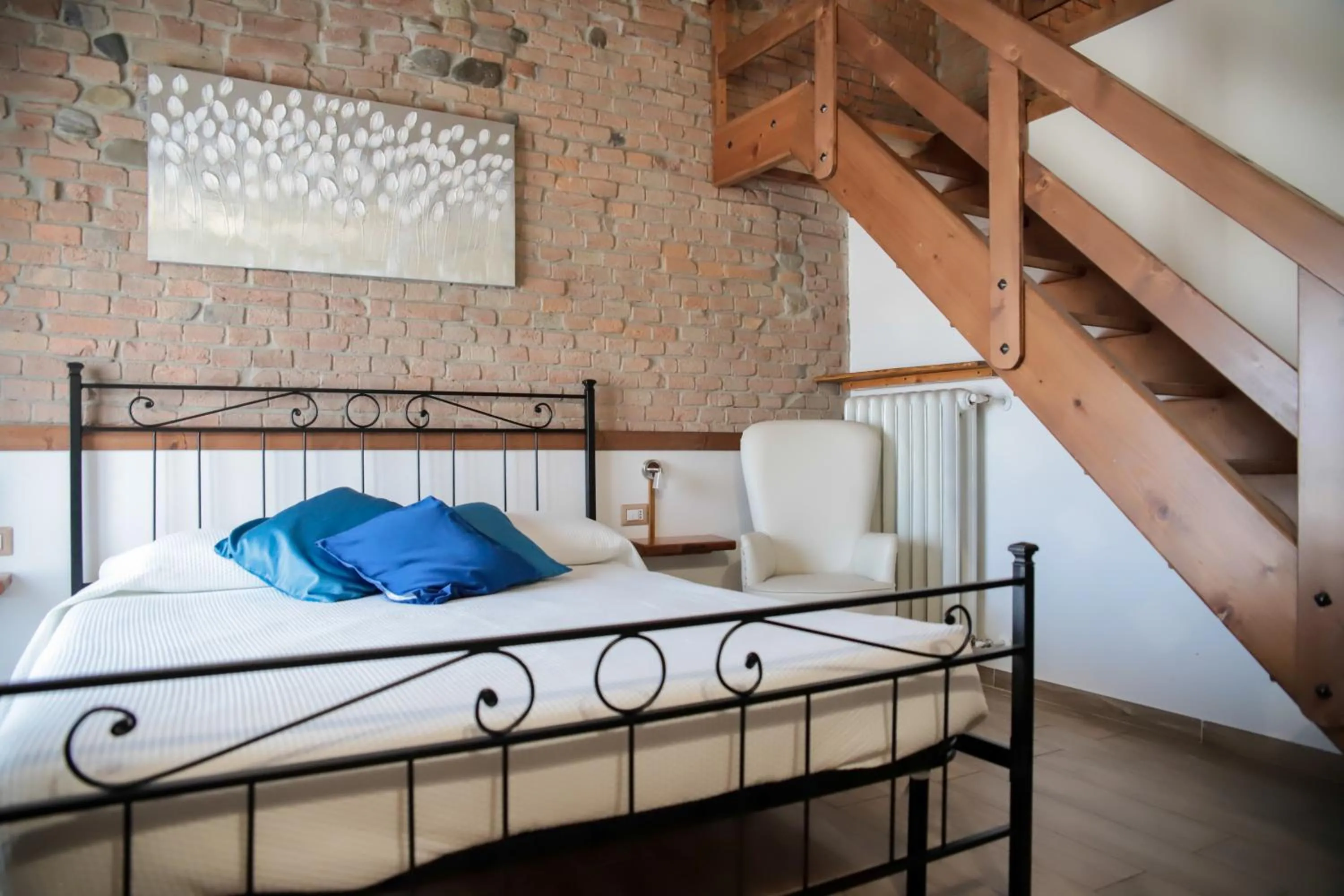 Bedroom, Bed in Antico Pioppo