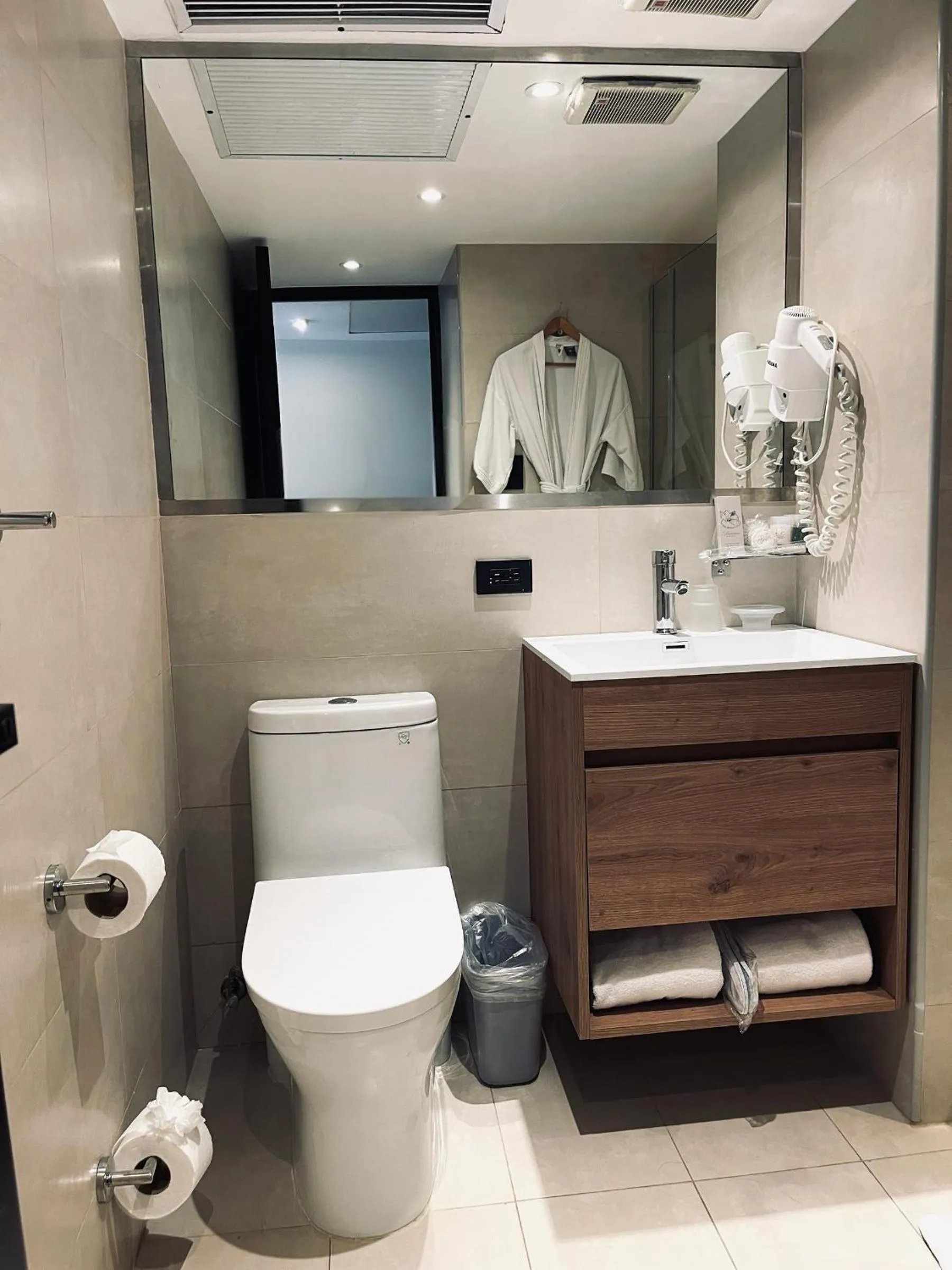 Bathroom in Napolitano Hotel