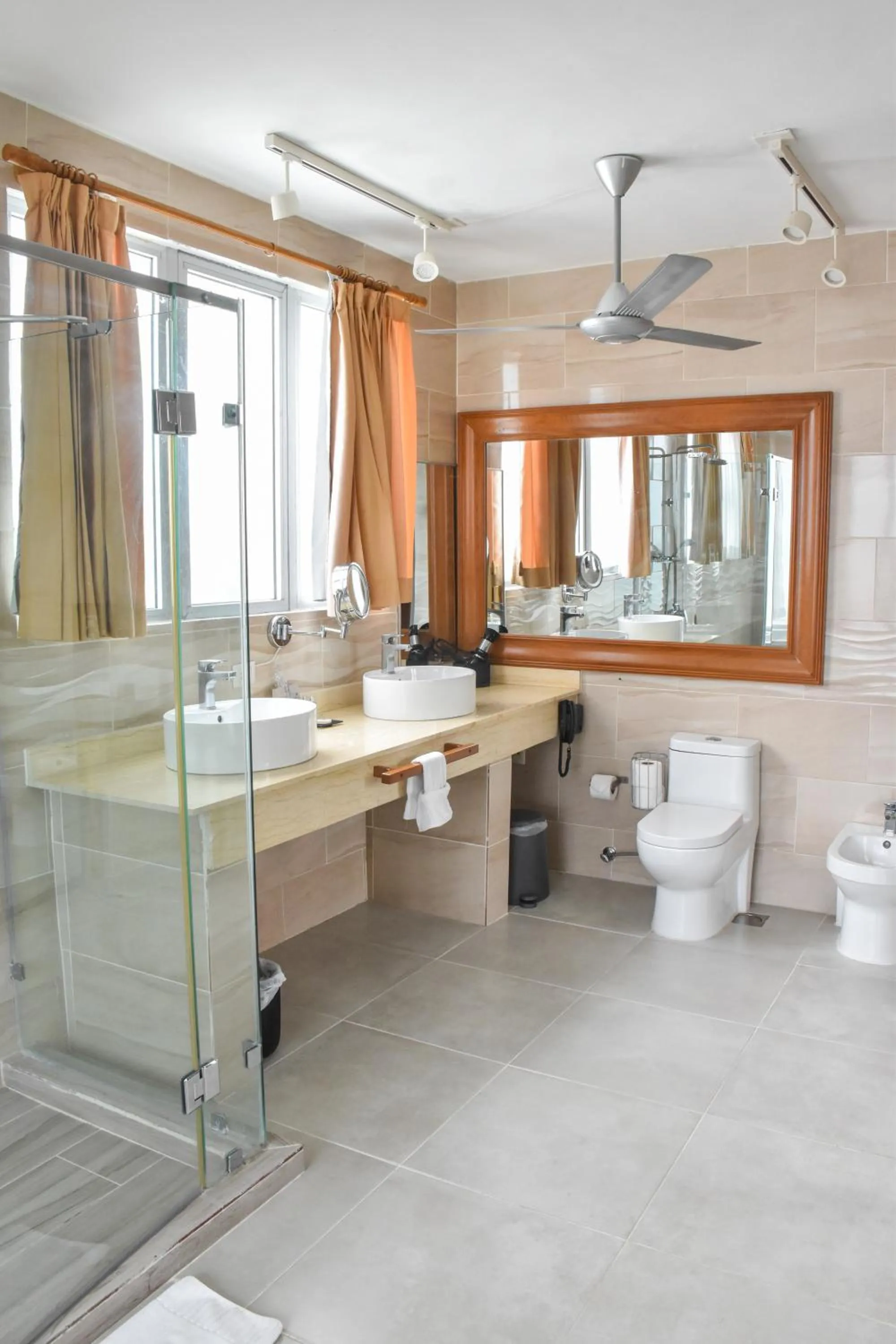 Bathroom in Napolitano Hotel