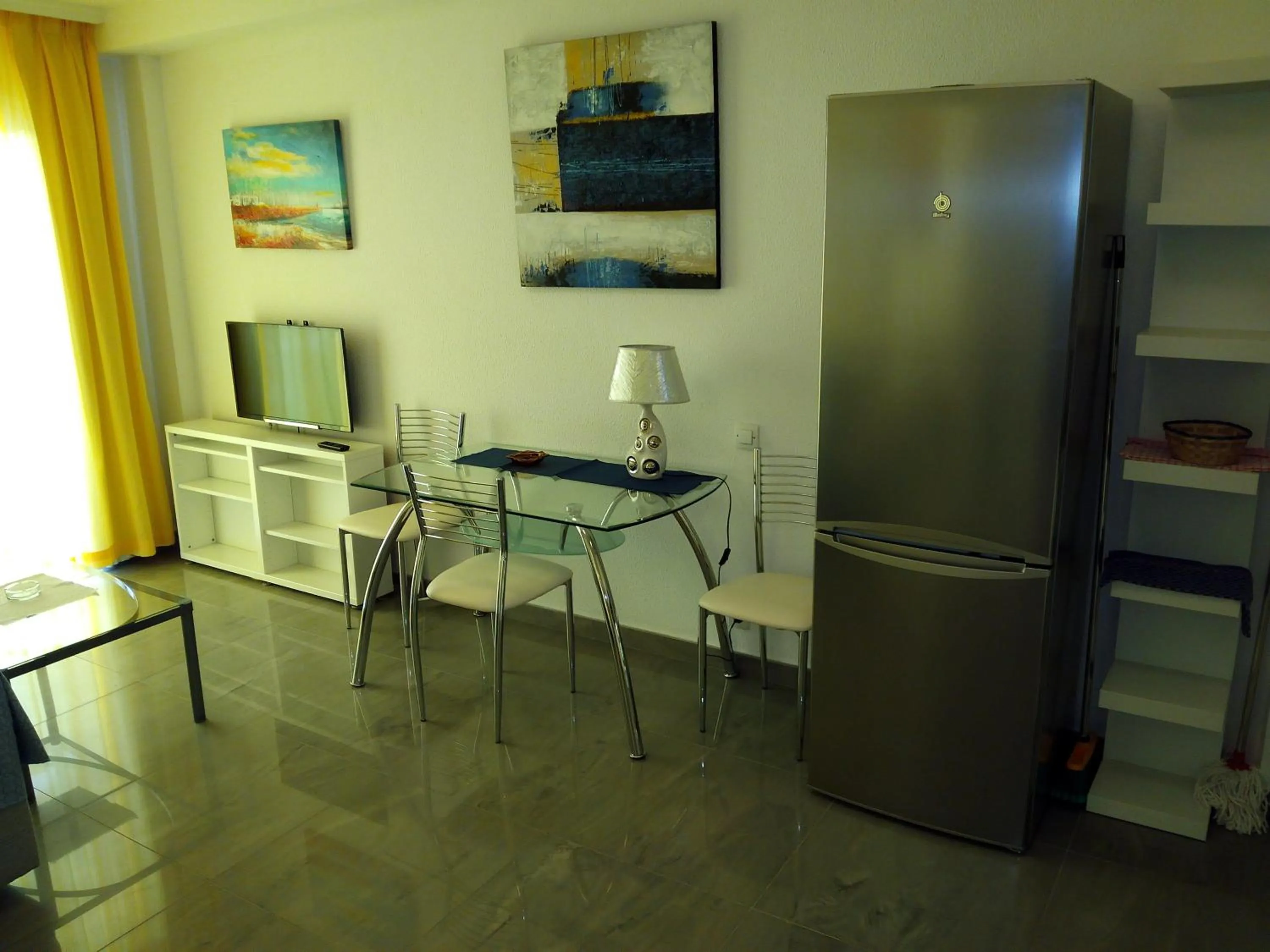 Day in Apartamentos Los Aguacates