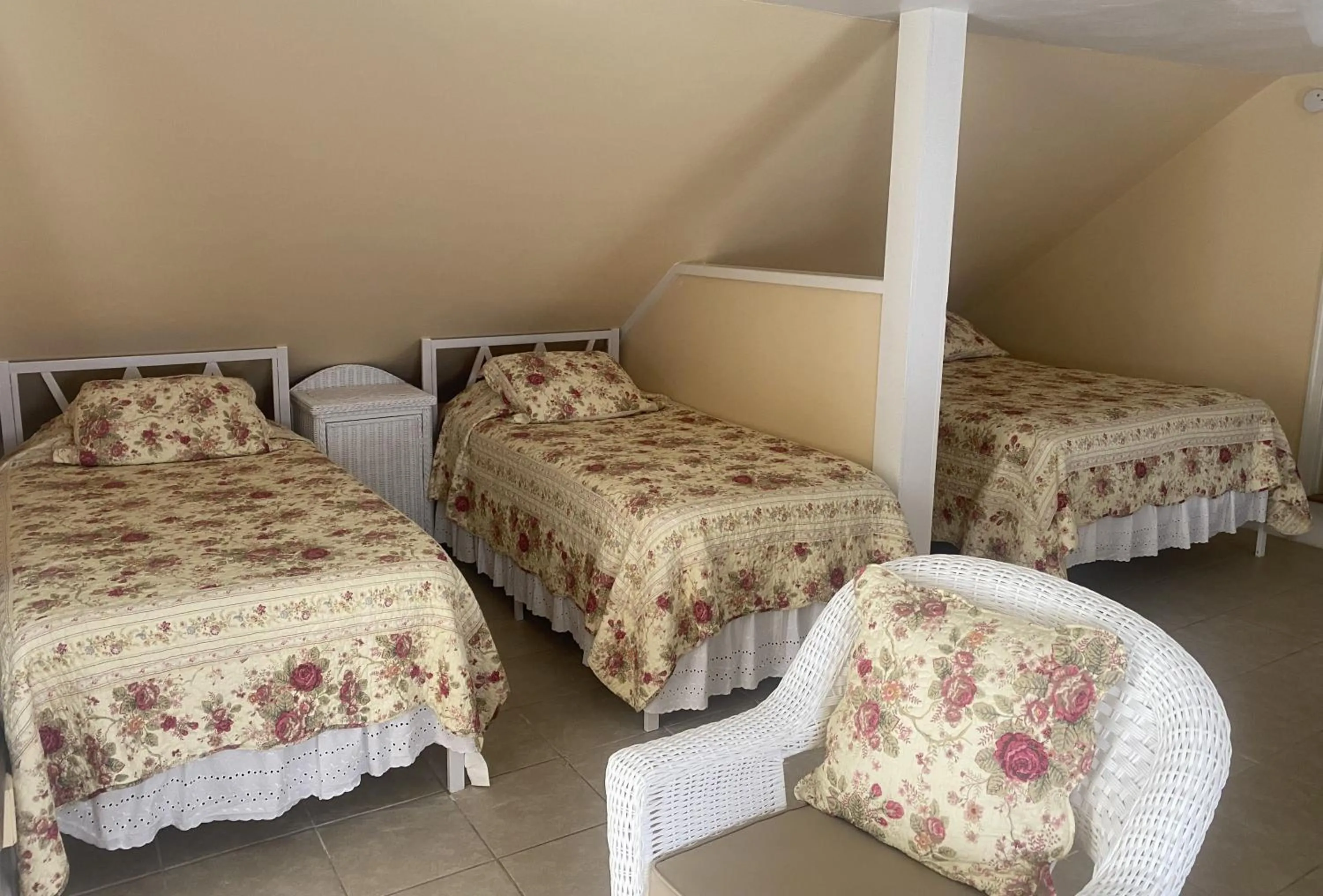 Bed in Angie's Guest Cottage