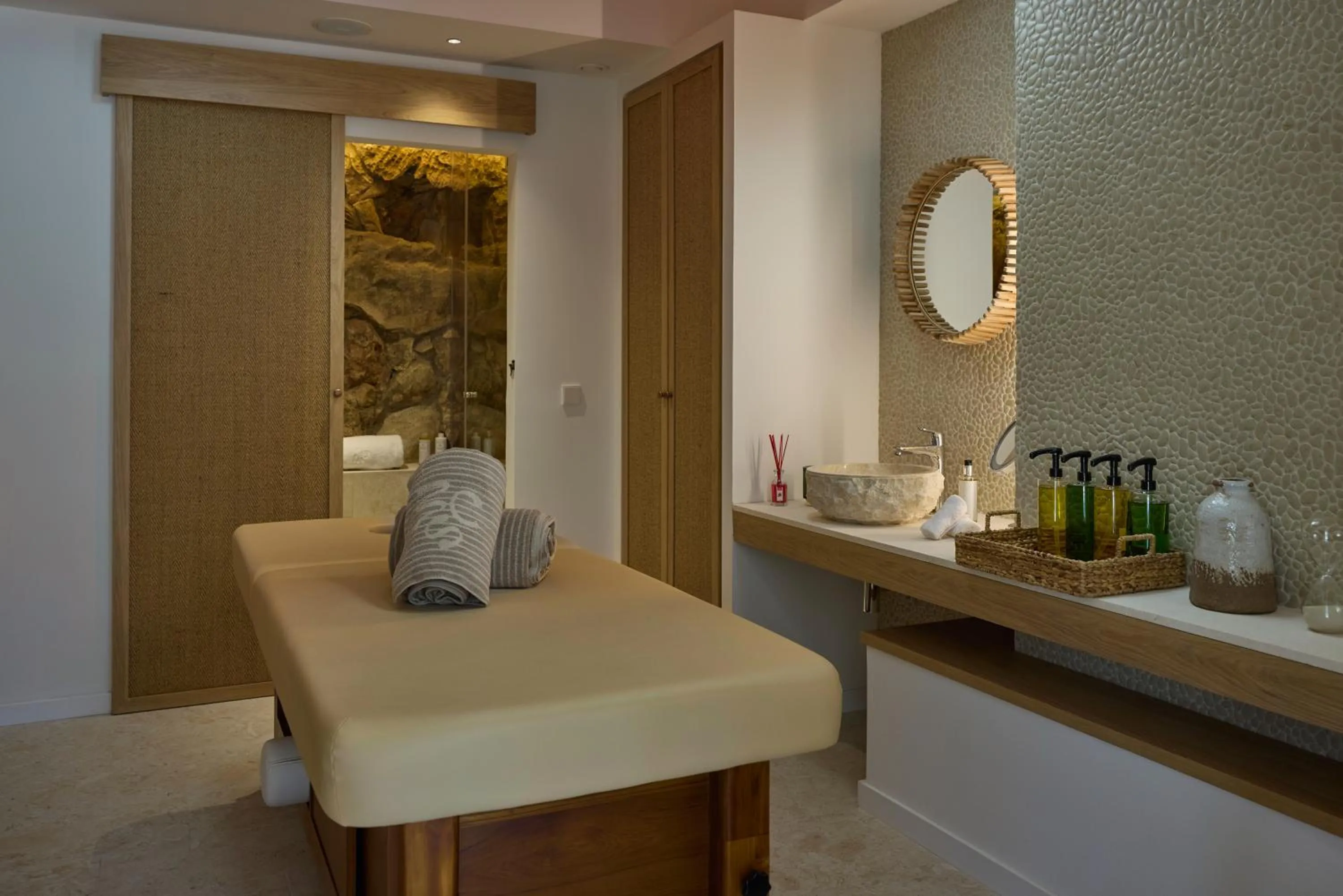 Massage in Cala San Miguel Hotel Ibiza, Curio Collection by Hilton, Adults only