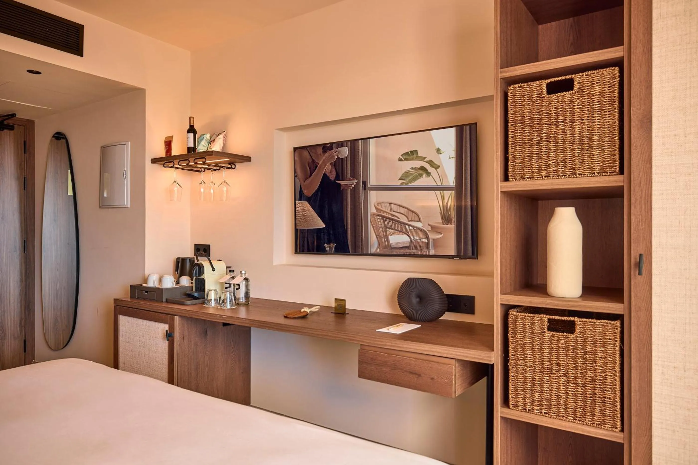 Bed in Purobeach Resort Santa Ponsa - New Opening