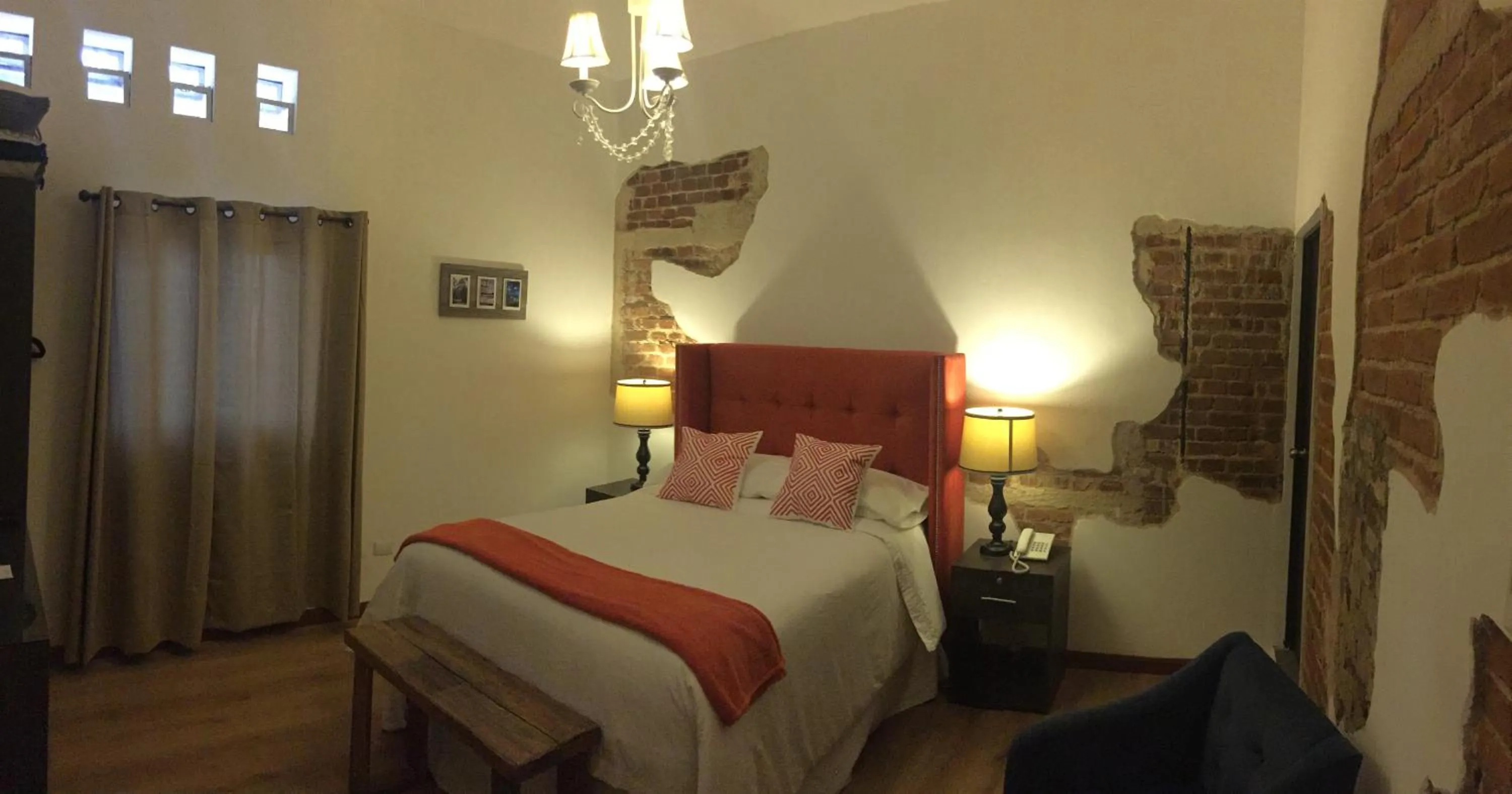 Bedroom, Bed in Meraki Boutique Hotel