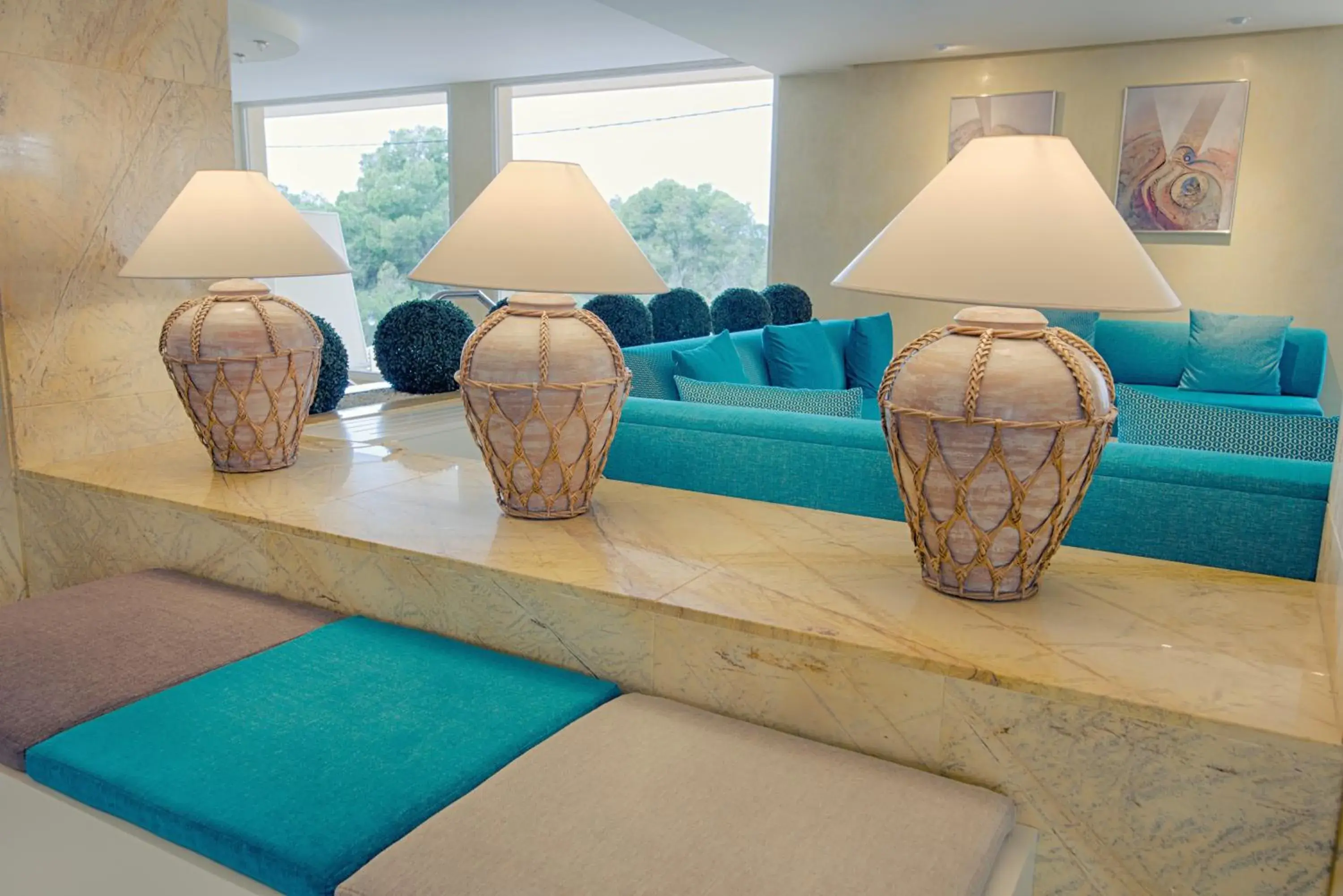 Lounge or bar in azuLine Hotel Bahamas y Bahamas II Lounge or bar in azuLine Hotel Bahamas y Bahamas II