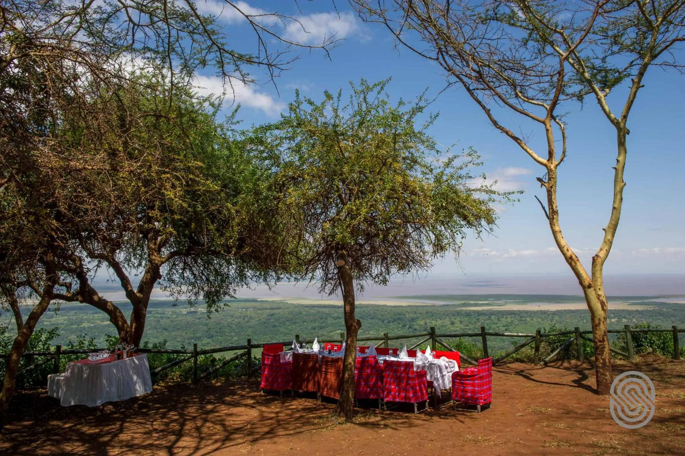 Restaurant/places to eat in Lake Manyara Serena Safari Lodge