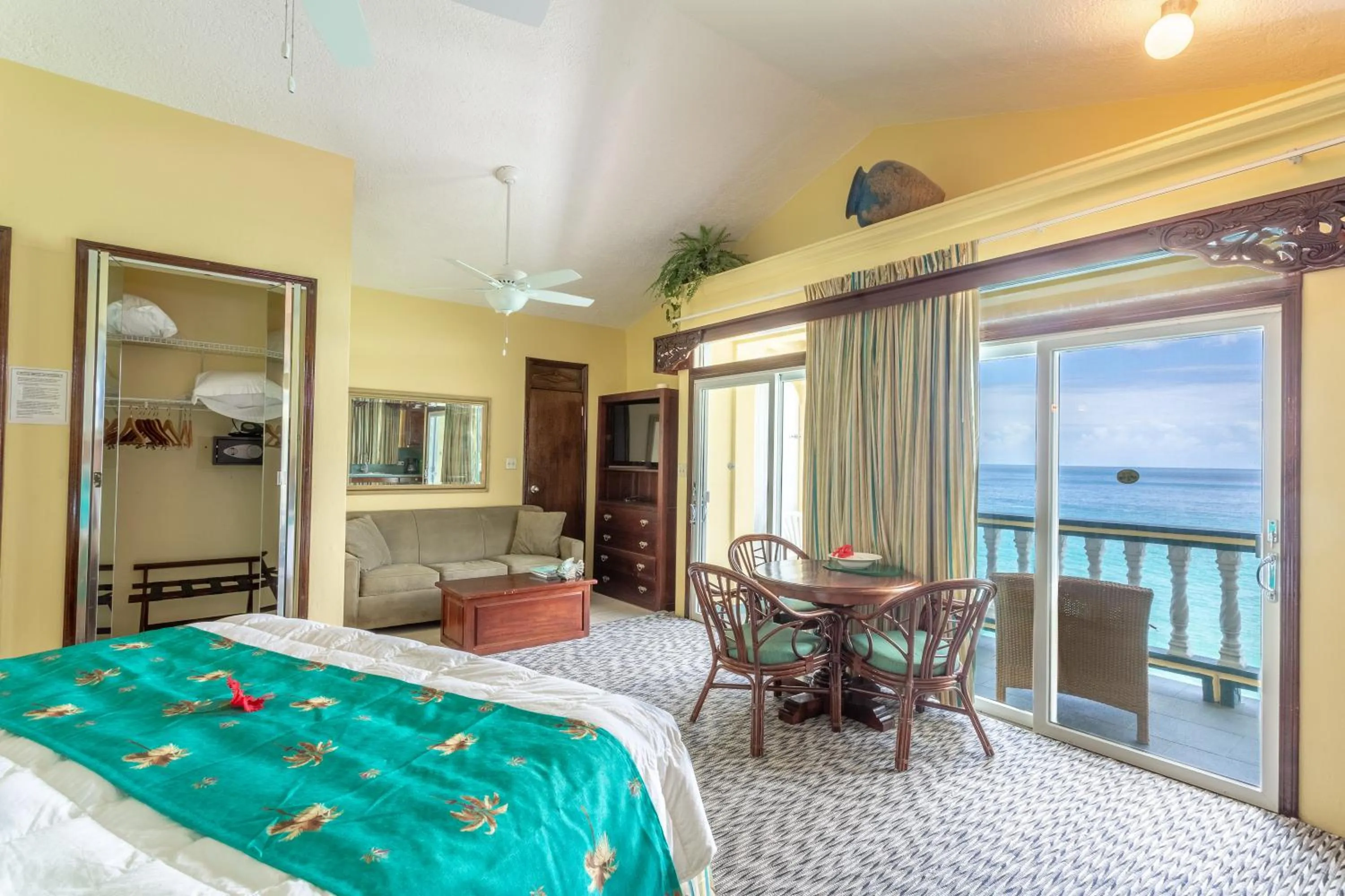 Balcony/Terrace, Bed in Sebastian's on the beach hotel