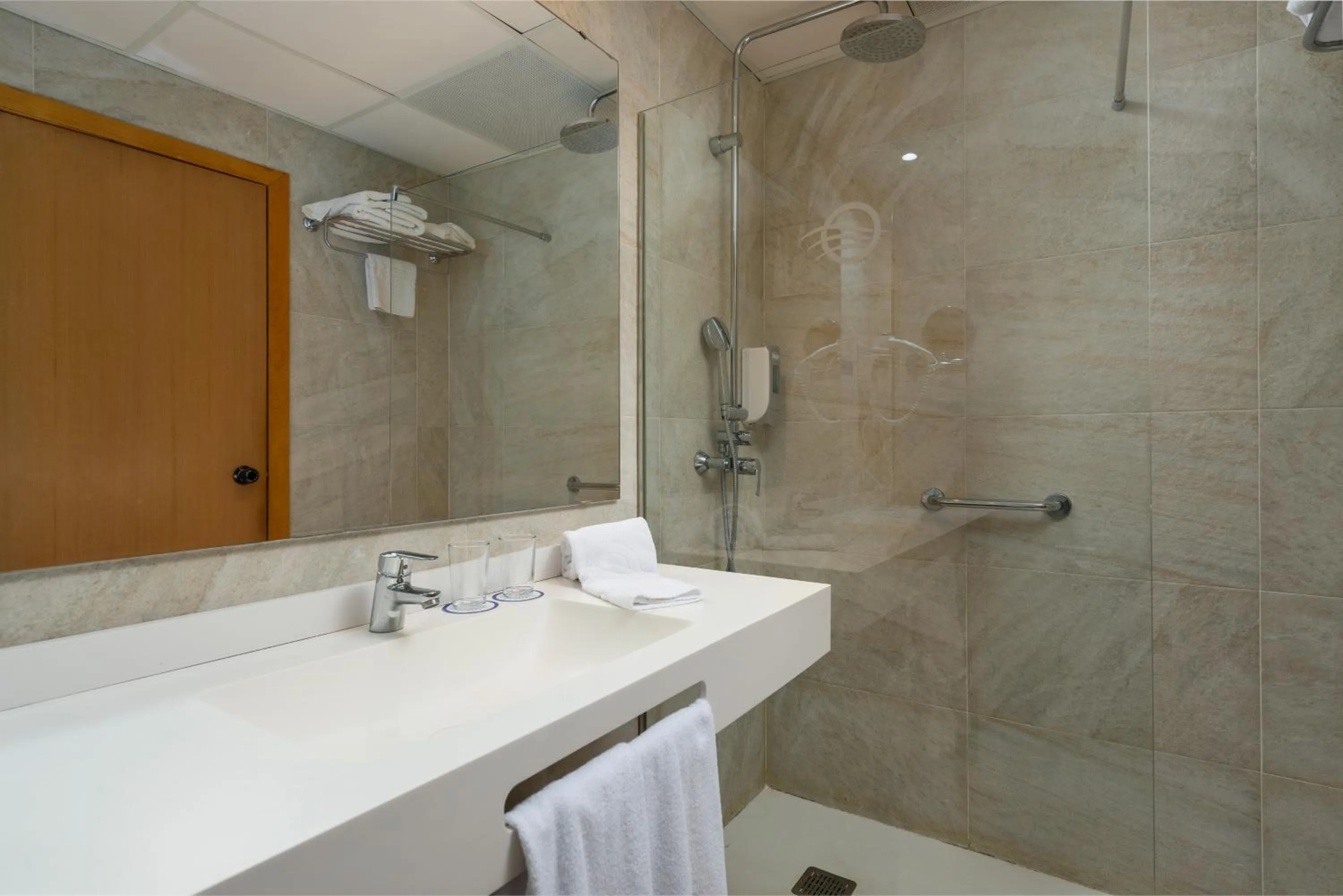 Shower in Hotel Torre Azul & Spa - Adults Only