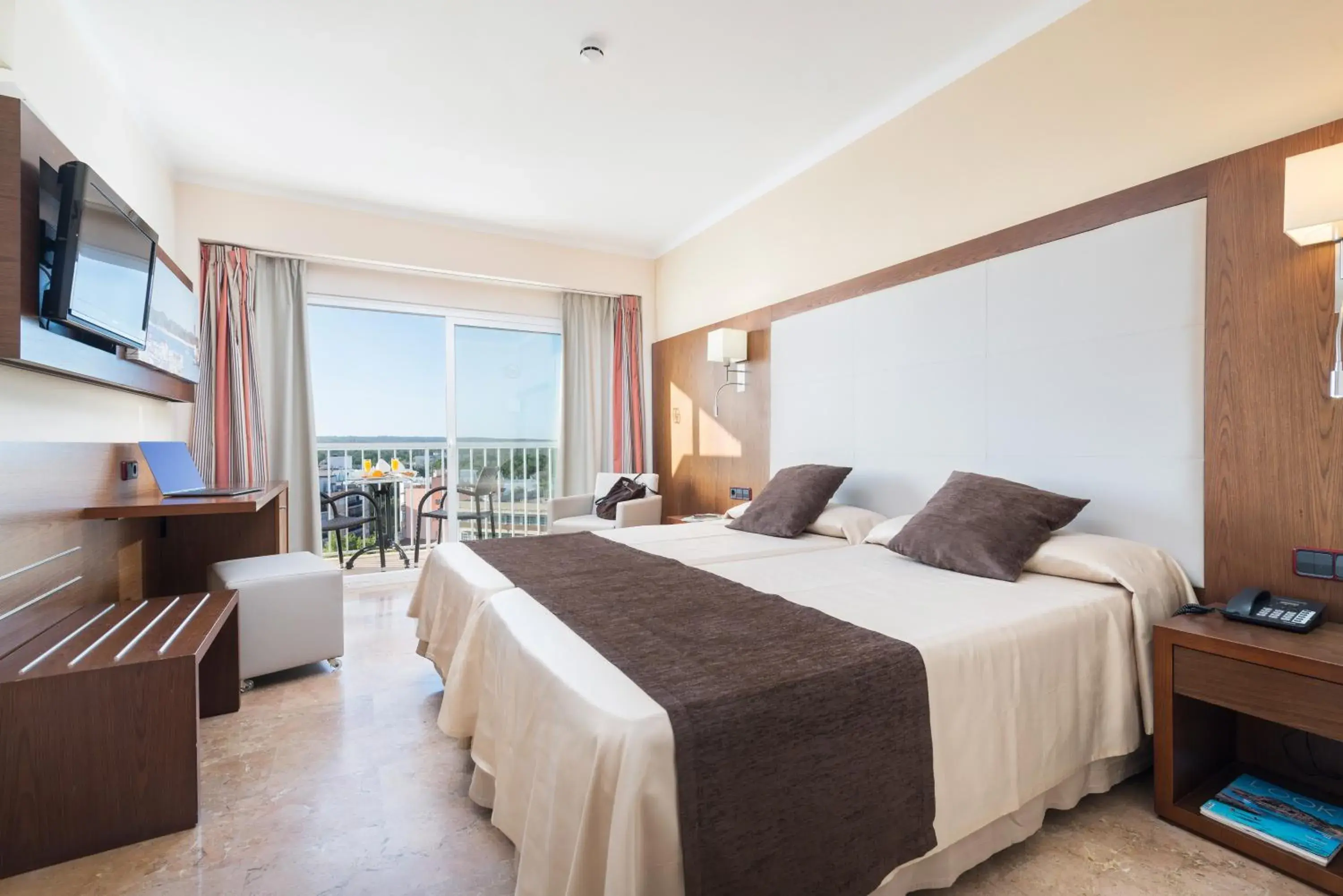 Photo of the whole room in Hotel Torre Azul & Spa - Adults Only Photo of the whole room in Hotel Torre Azul & Spa - Adults Only