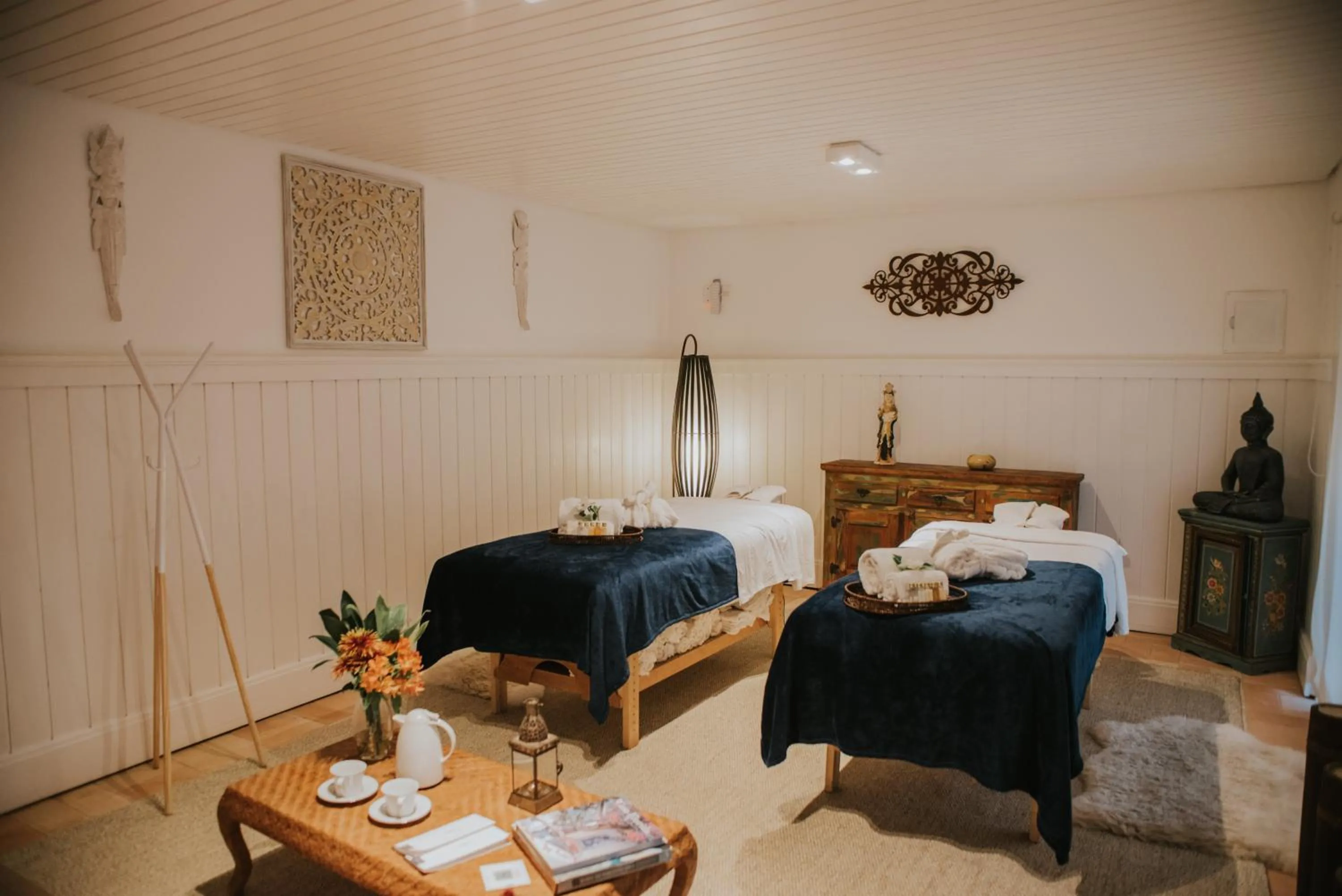 Spa and wellness centre/facilities, Bed in Roots Resort