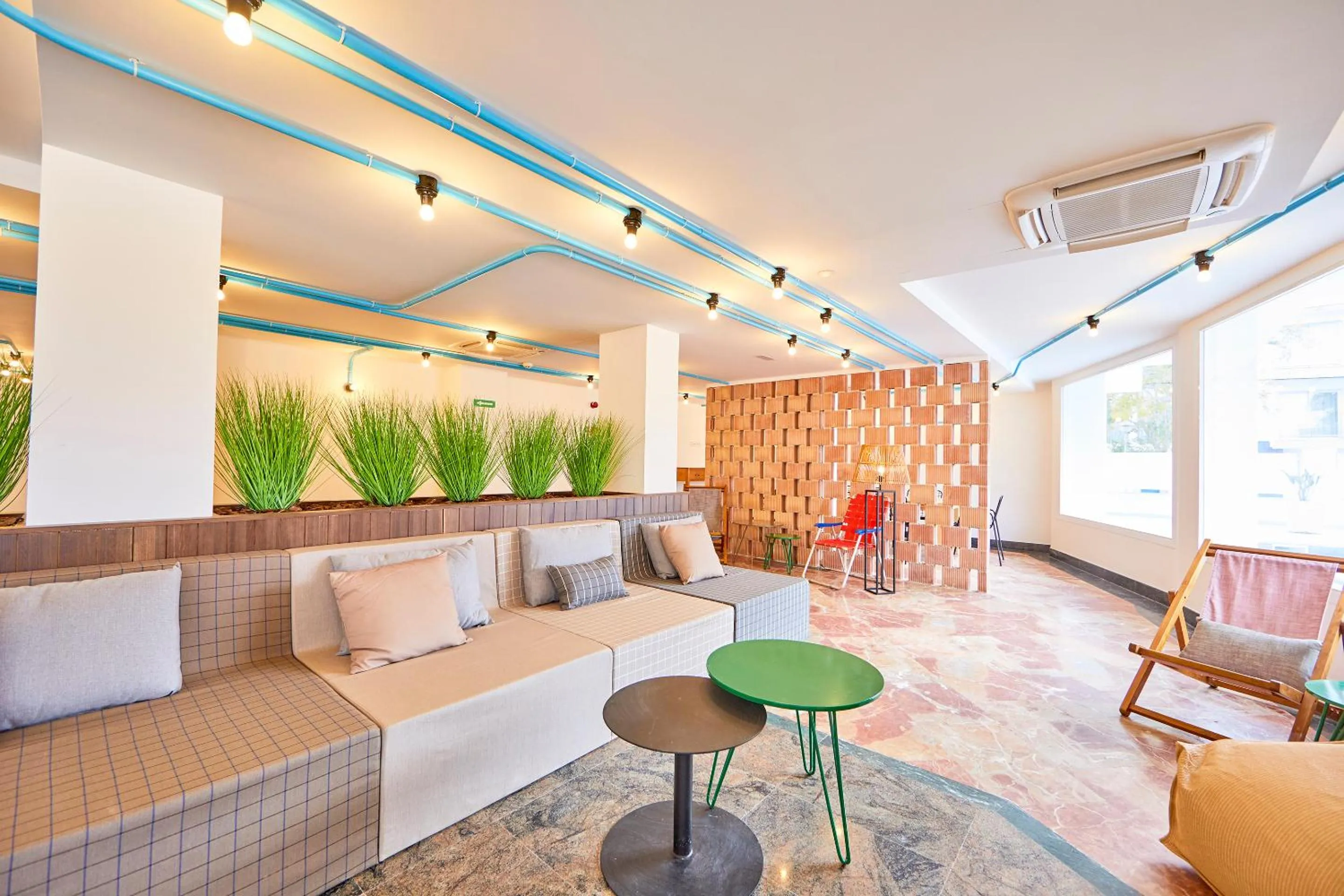 Area and facilities in tent Playa de Palma