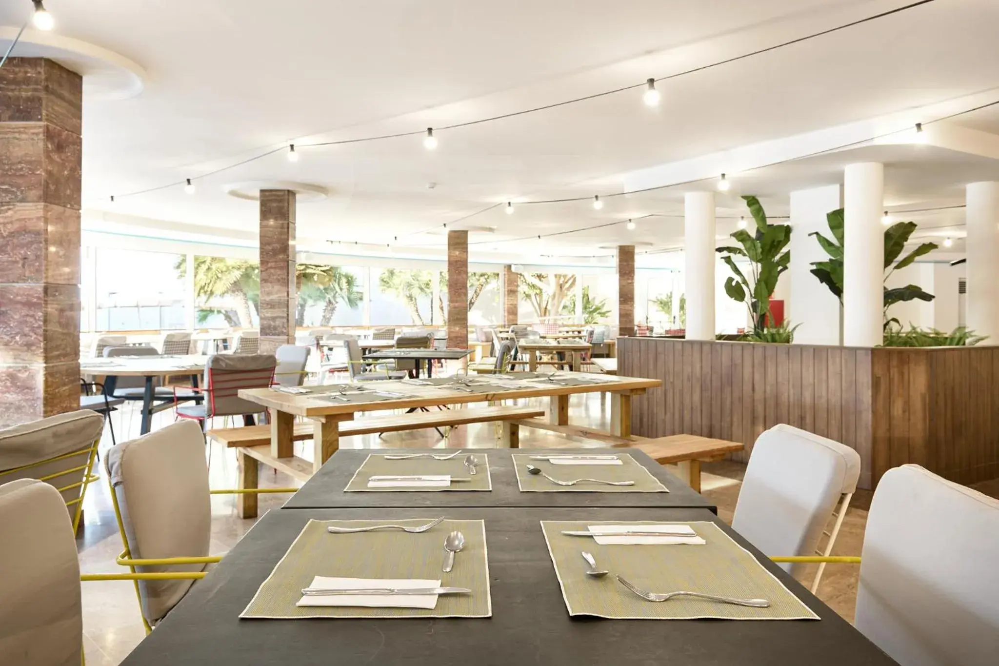 Restaurant/places to eat in tent Playa de Palma Restaurant/places to eat in tent Playa de Palma