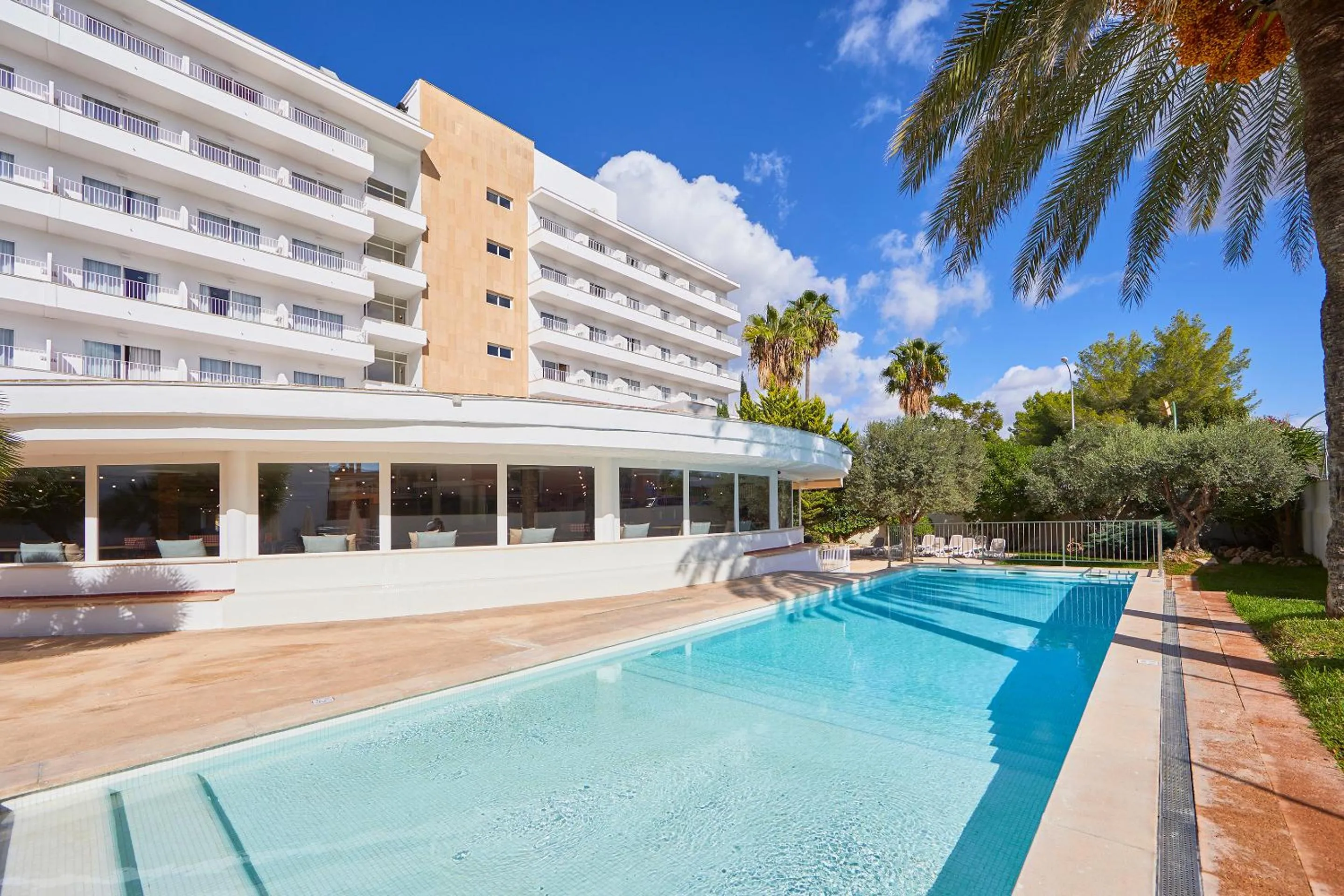 Property building in tent Playa de Palma